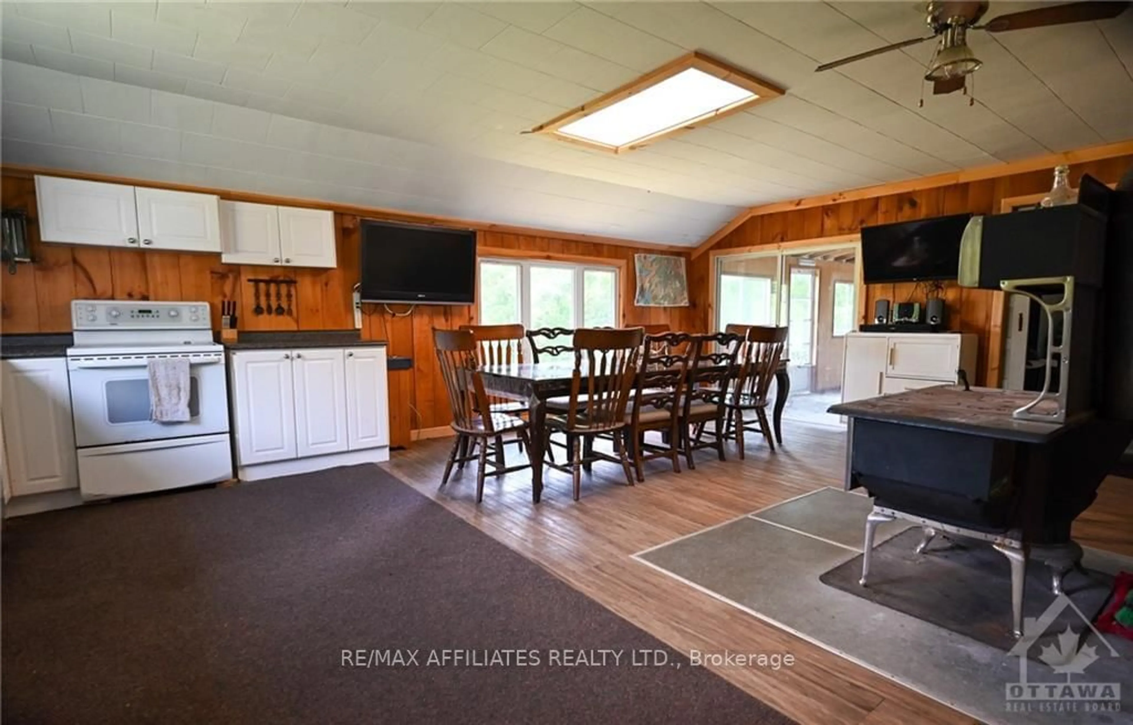 Open concept kitchen for 1018 FOLGER Rd, North Frontenac Ontario K0H 2J0