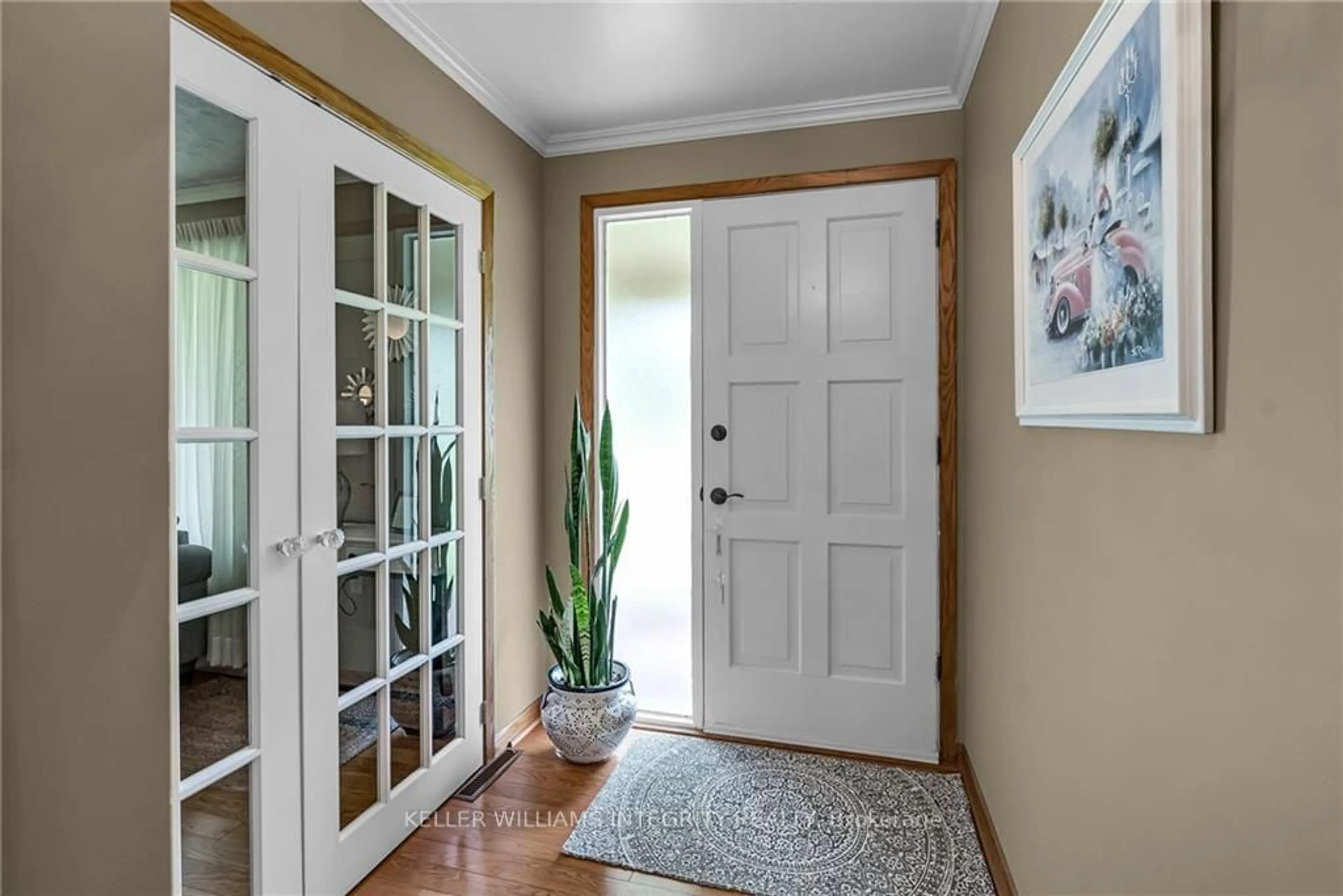 Indoor entryway, wood floors for 15452 COUNTY 18 Rd, South Stormont Ontario K0C 1R0