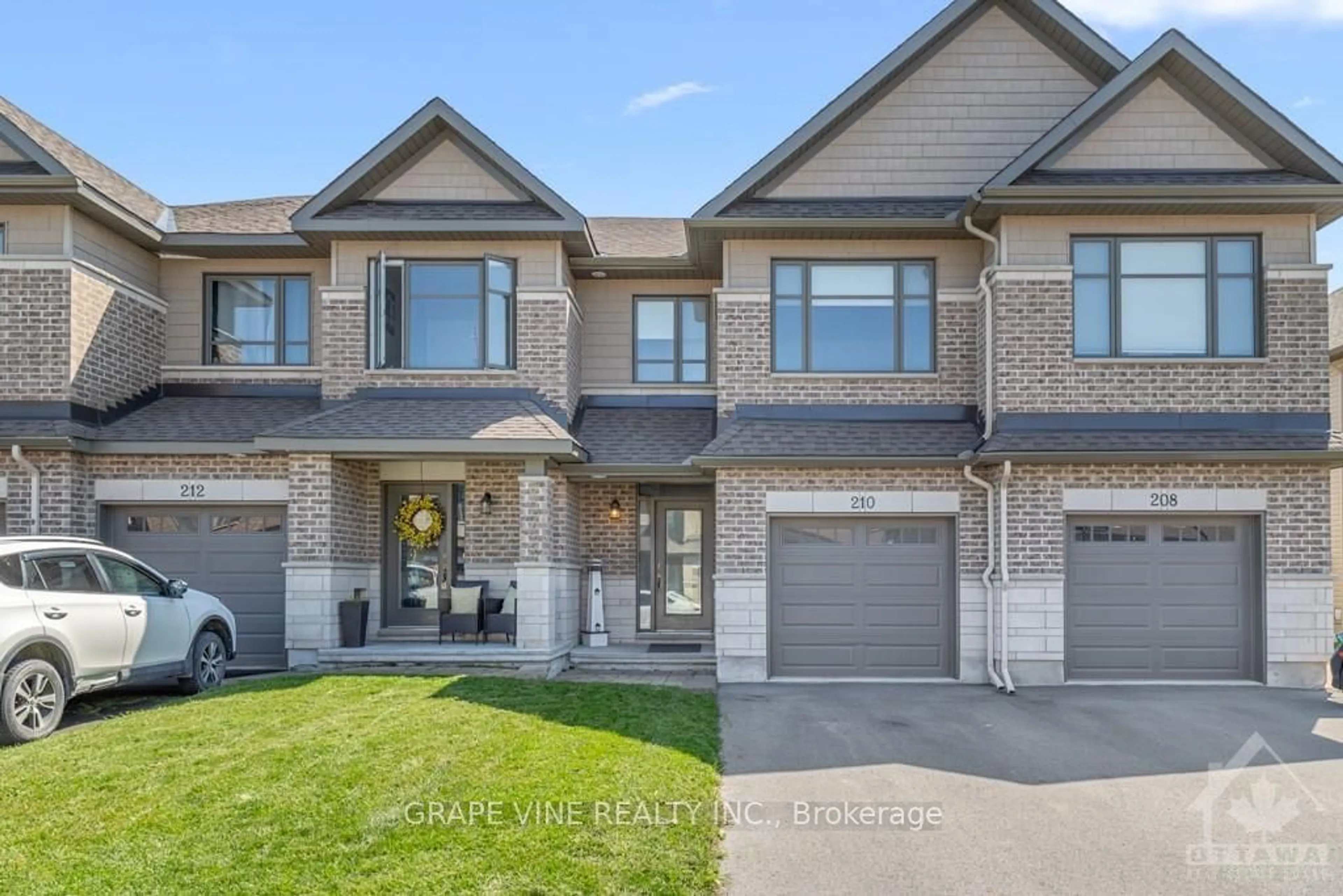 Home with brick exterior material for 210 PURCHASE St, Stittsville - Munster - Richmond Ontario K2S 1P8