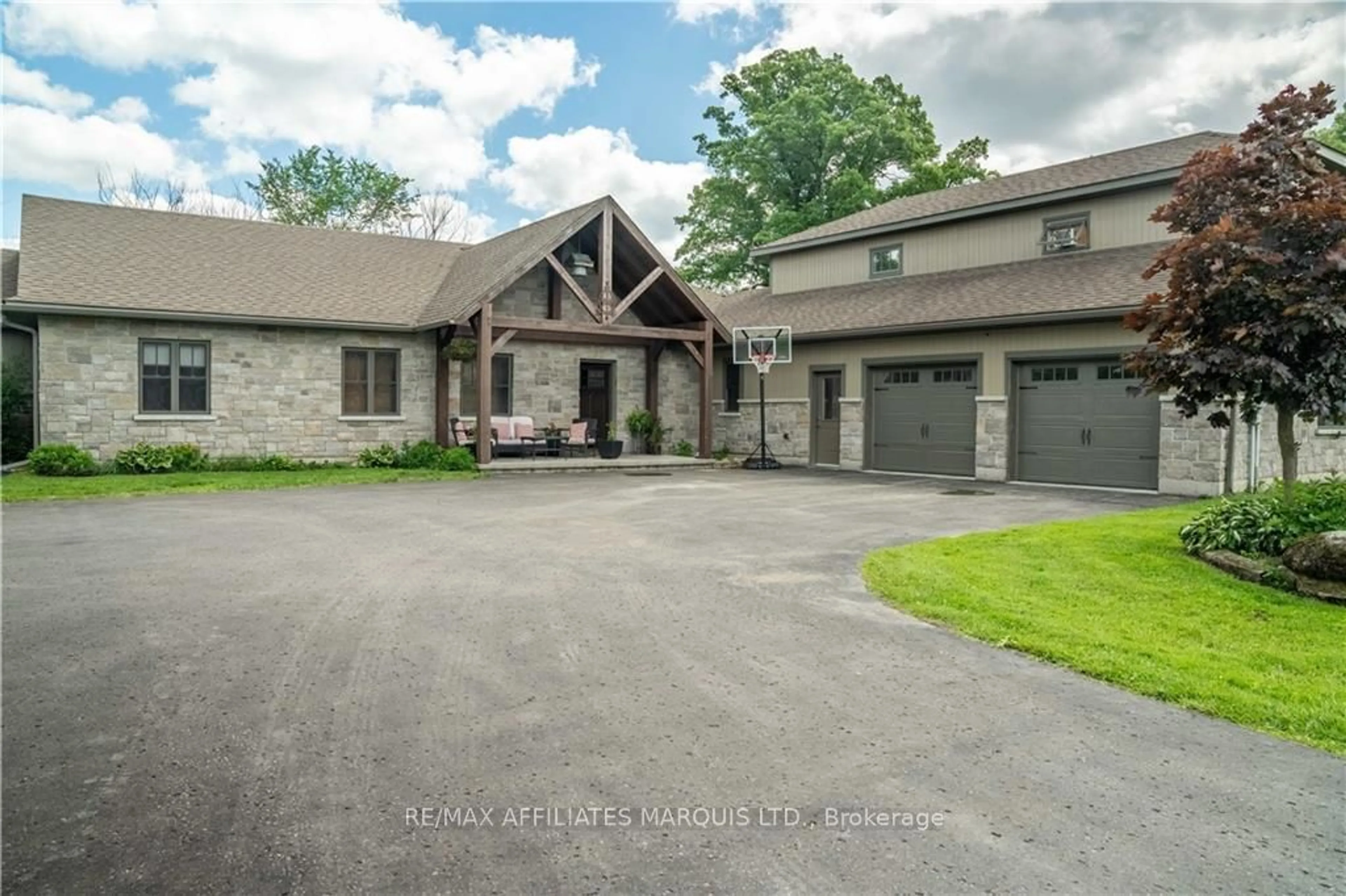 Frontside or backside of a home, cottage for 6131 HURON St, South Glengarry Ontario K0C 2J0