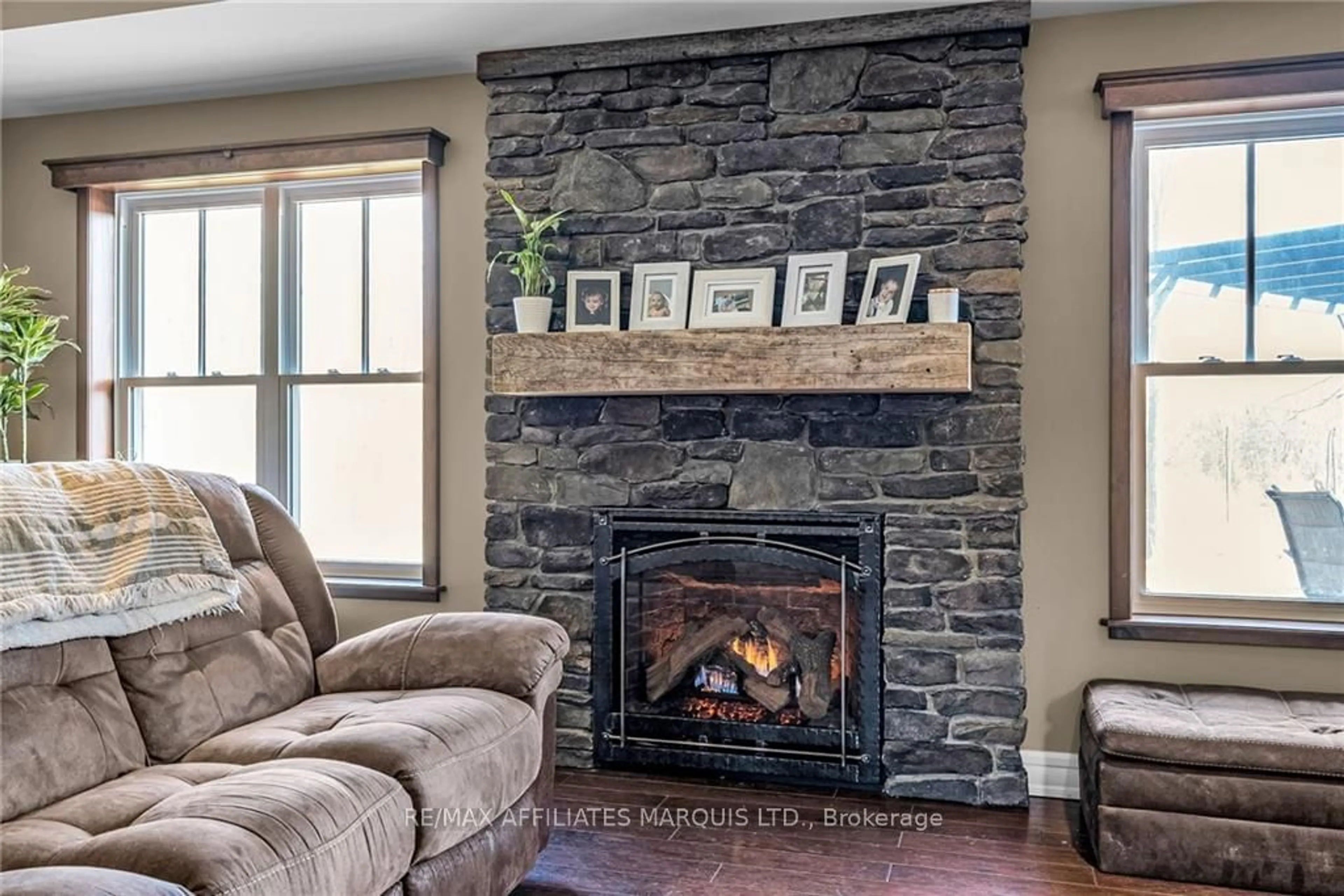 Living room, wood floors for 6131 HURON St, South Glengarry Ontario K0C 2J0