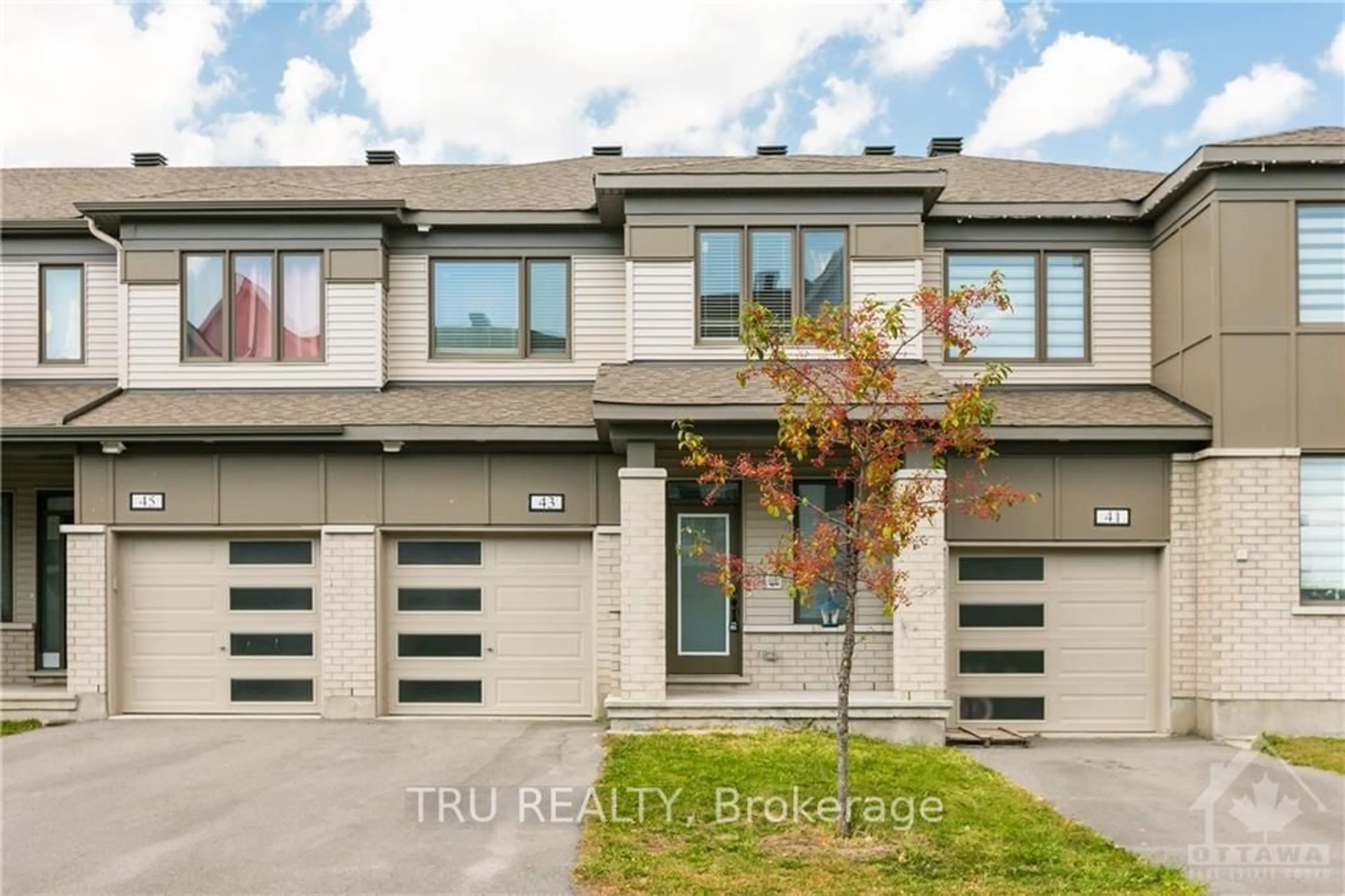 Frontside or backside of a home, the street view for 43 CASPIAN Row, Kanata Ontario K2V 0R7