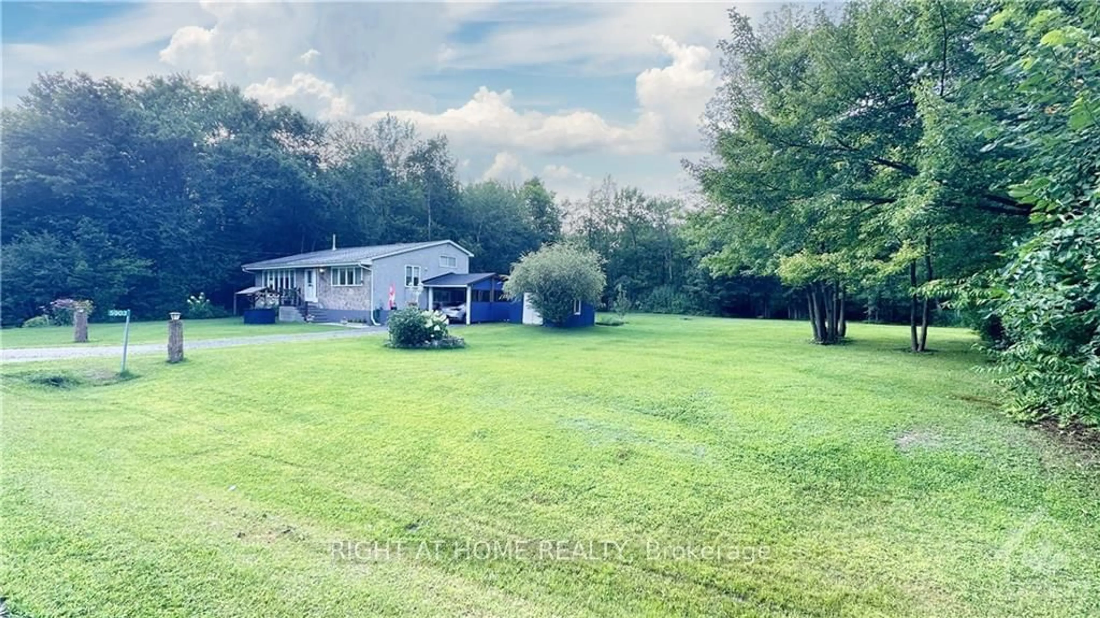 Frontside or backside of a home, the fenced backyard for 5903 PIPERVILLE Rd, Carlsbad Springs Ontario K0A 1K0