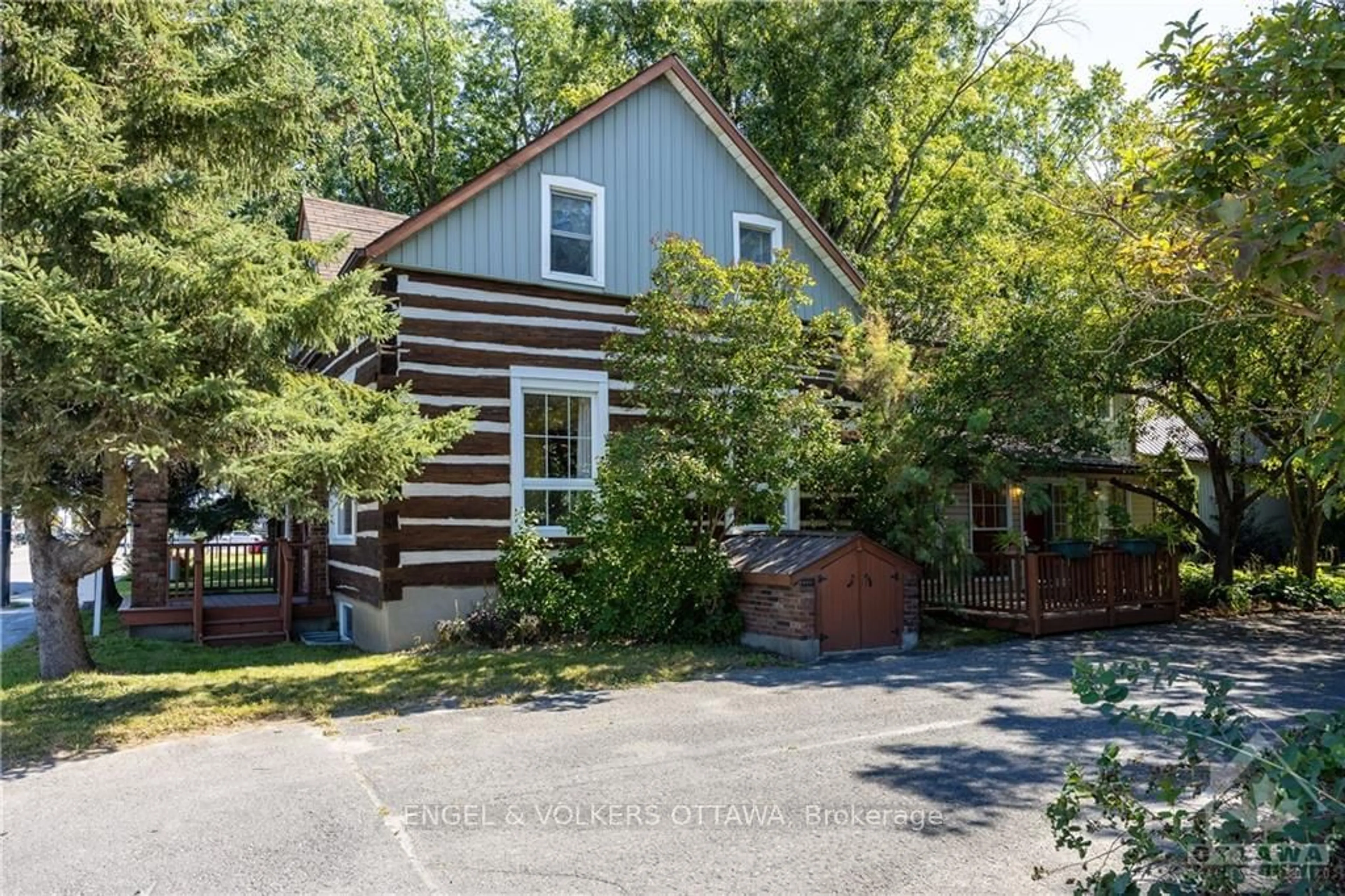 Frontside or backside of a home, cottage for 6172 PERTH St, Stittsville - Munster - Richmond Ontario K0A 2Z0