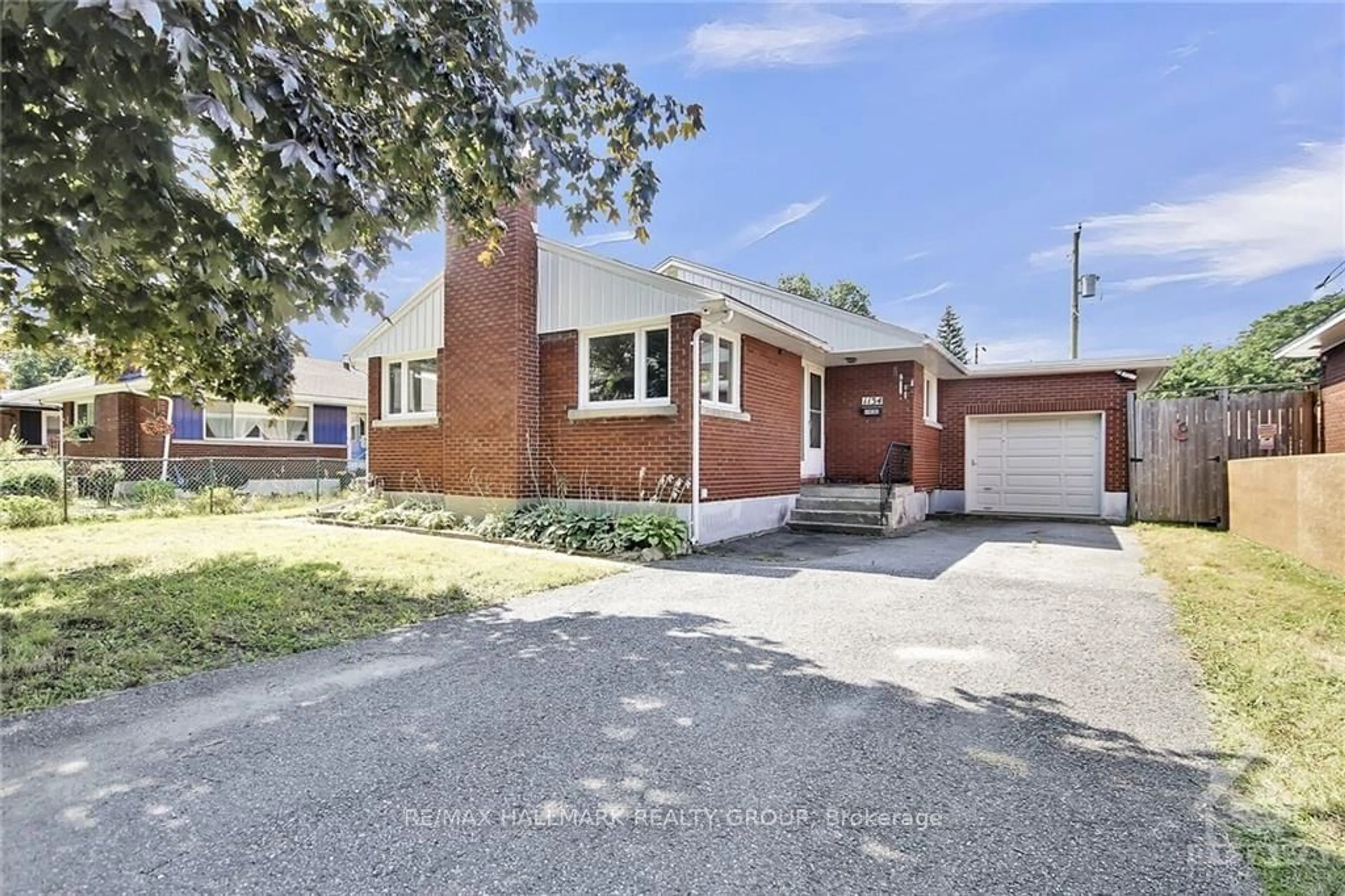 Home with brick exterior material for 1134 WOODROFFE Ave, Parkway Park - Queensway Terrace S and Area Ontario K2C 2T1