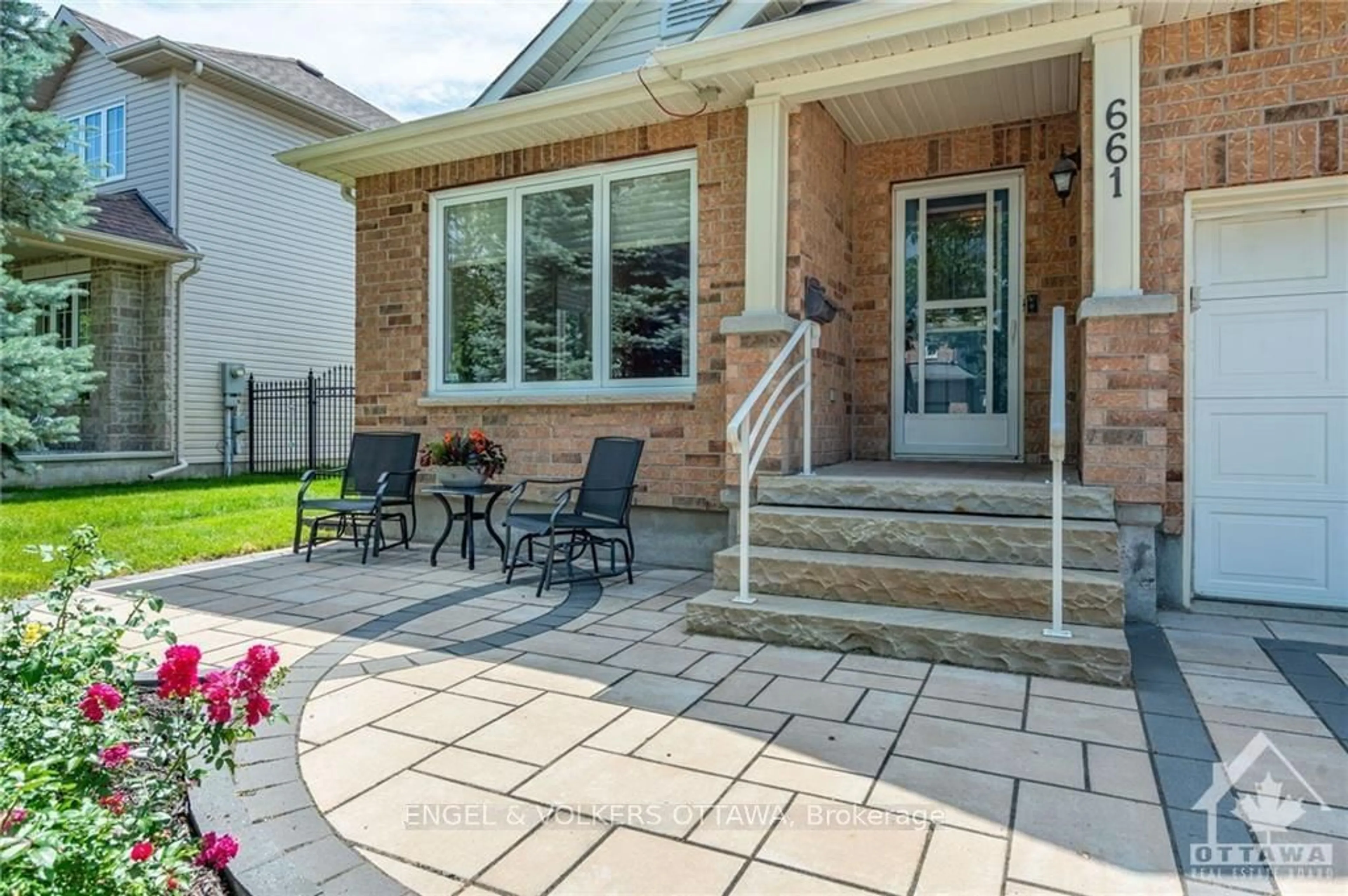 Patio, cottage for 661 NETLEY Circ, Blossom Park - Airport and Area Ontario K1T 0A4