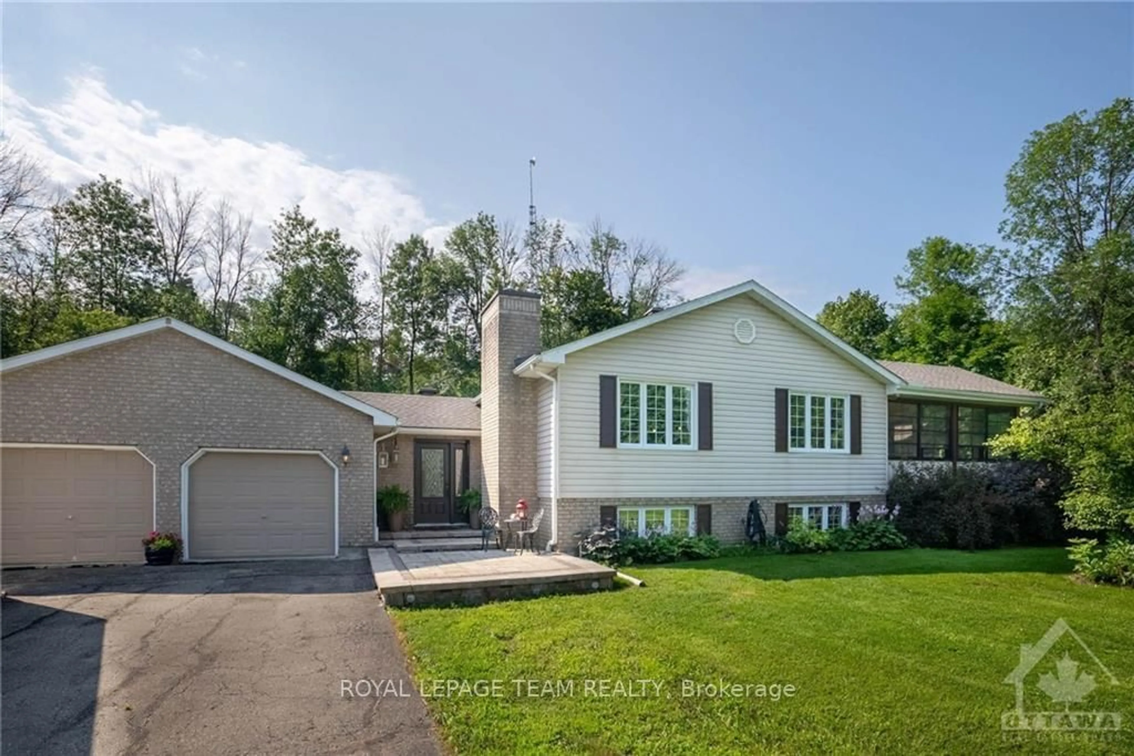 Frontside or backside of a home, cottage for 908 RIVER Rd, North Grenville Ontario K0G 1J0