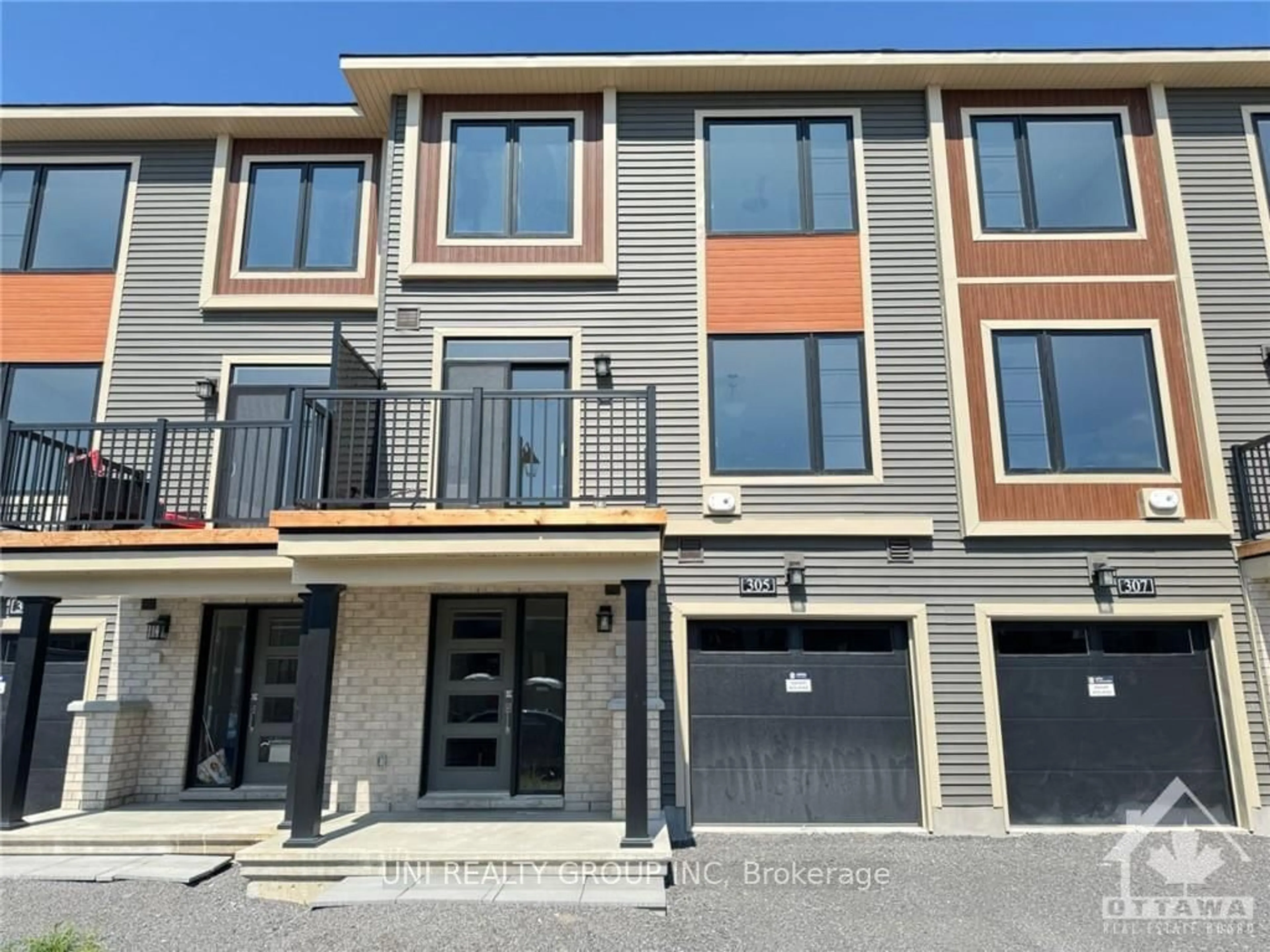 A pic from exterior of the house or condo, the front or back of building for 305 GISBORNE Pl, Kanata Ontario K2W 0L4