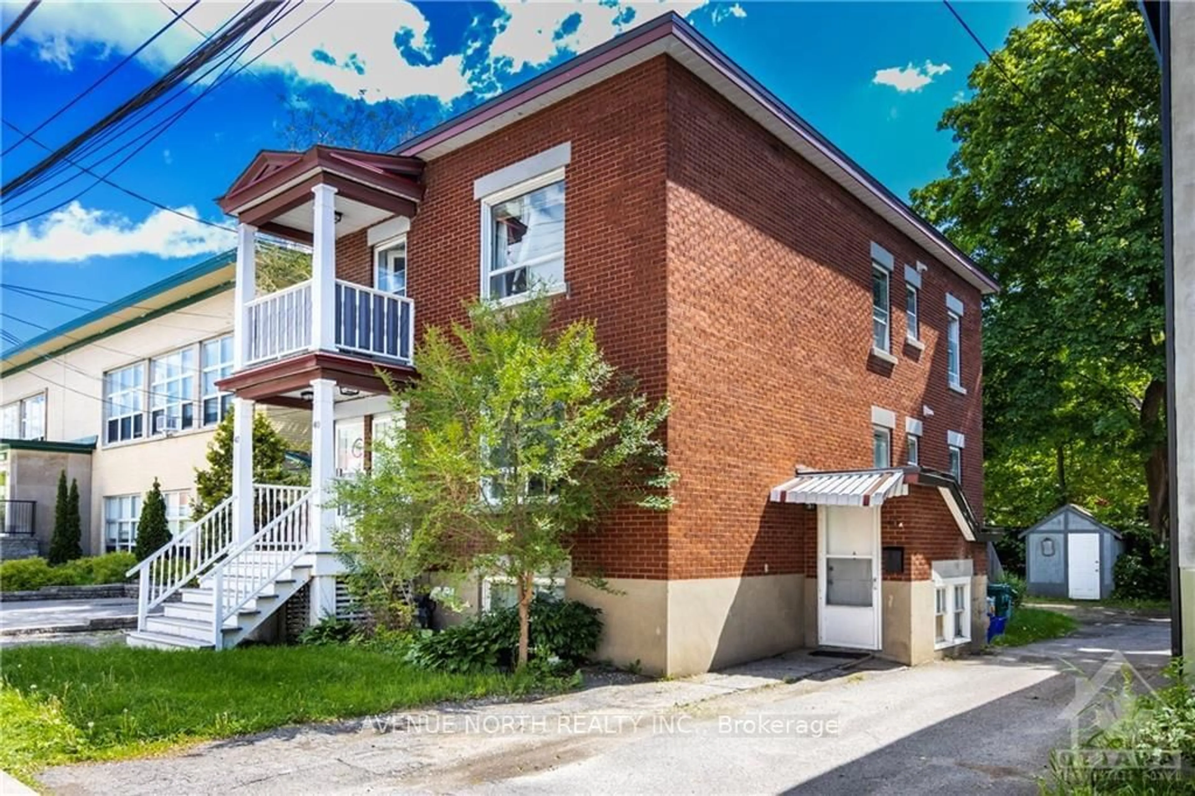 A pic from exterior of the house or condo, the front or back of building for 40 VAUGHAN St, New Edinburgh - Lindenlea Ontario K1M 1X1