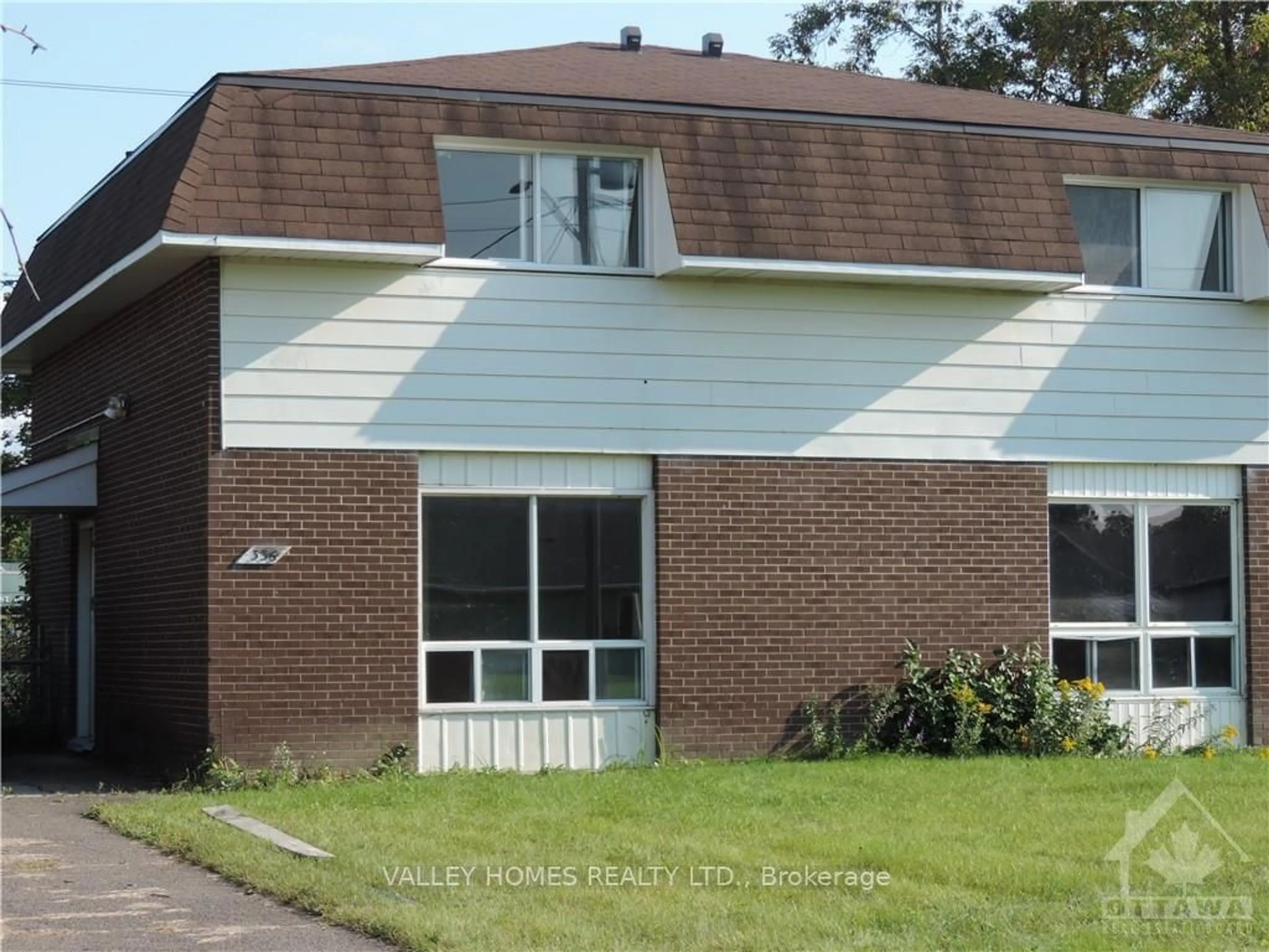 Frontside or backside of a home, the front or back of building for 336 PATTIE Dr, Carleton Place Ontario K7C 2G3