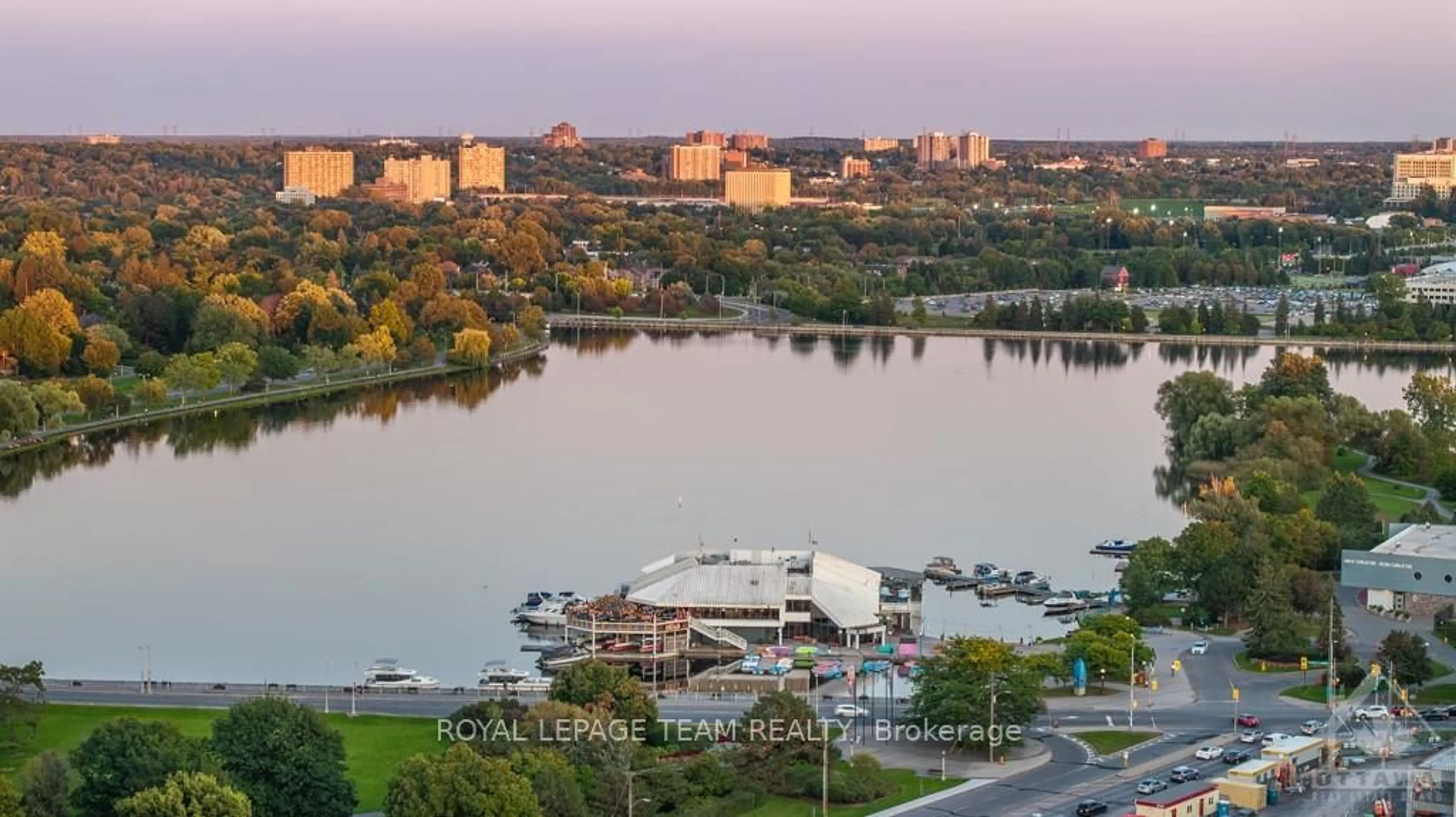 A pic from exterior of the house or condo, lake for 111 CHAMPAGNE Ave #2101, Dows Lake - Civic Hospital and Area Ontario K1S 5V3