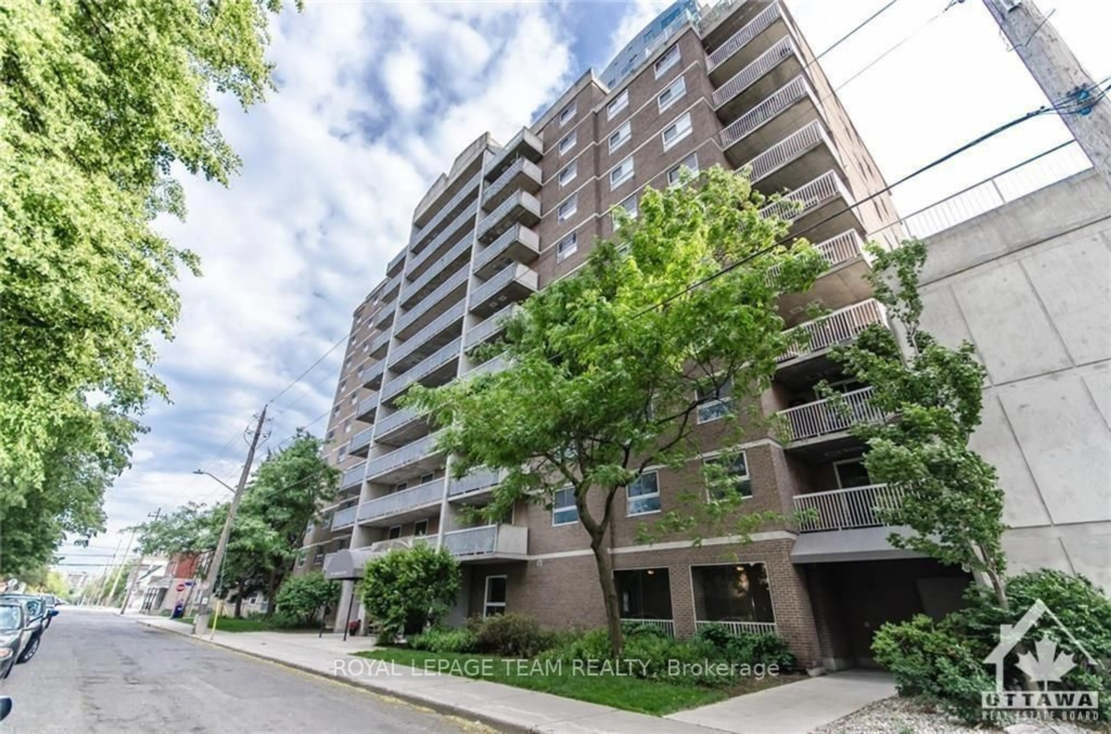 A pic from exterior of the house or condo, the front or back of building for 110 FORWARD Ave #101, West Centre Town Ontario K1Y 4S9