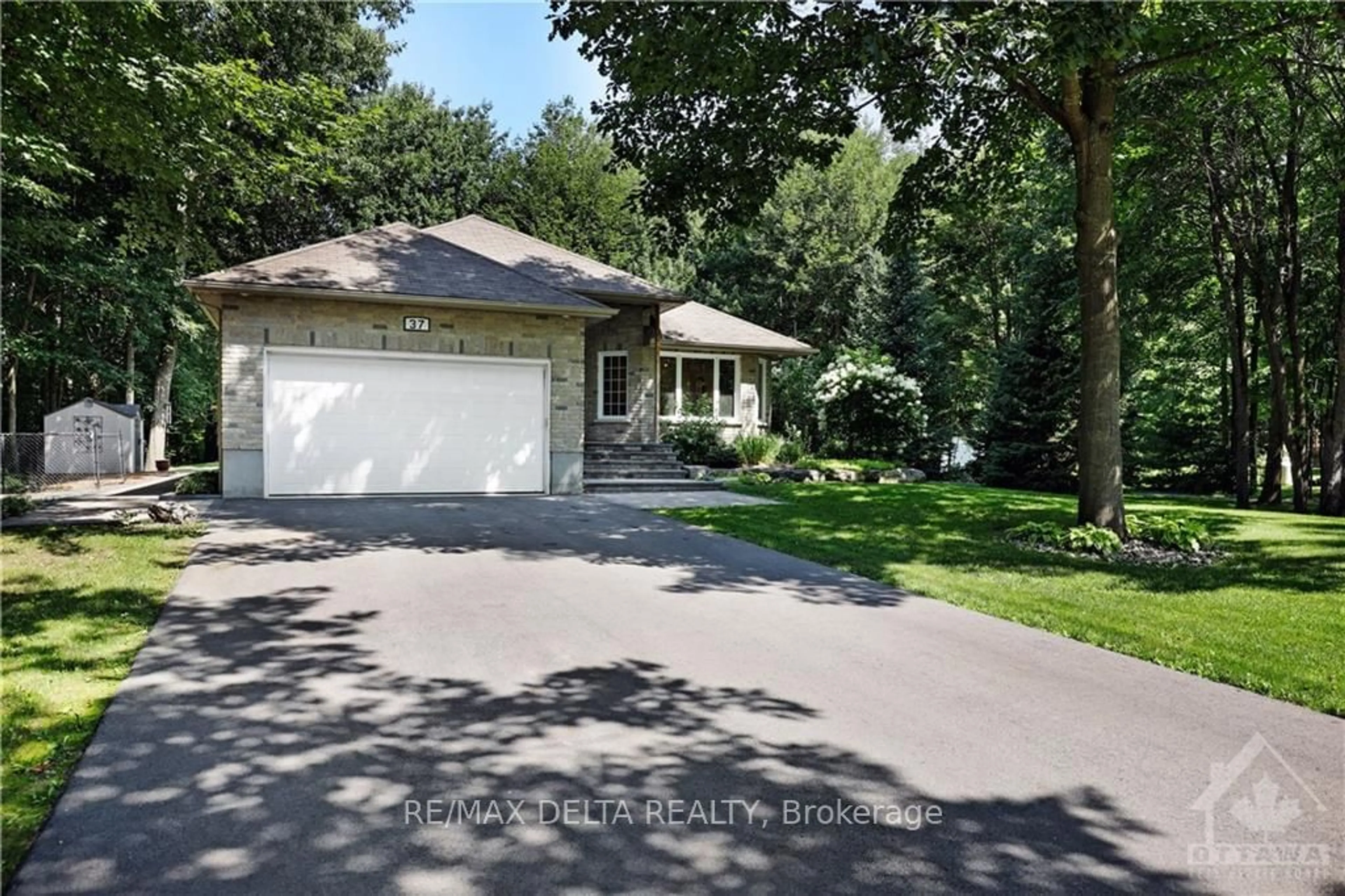 Frontside or backside of a home, the street view for 37 JEAN PAUL Rd, Prescott and Russell Ontario K0A 1M0