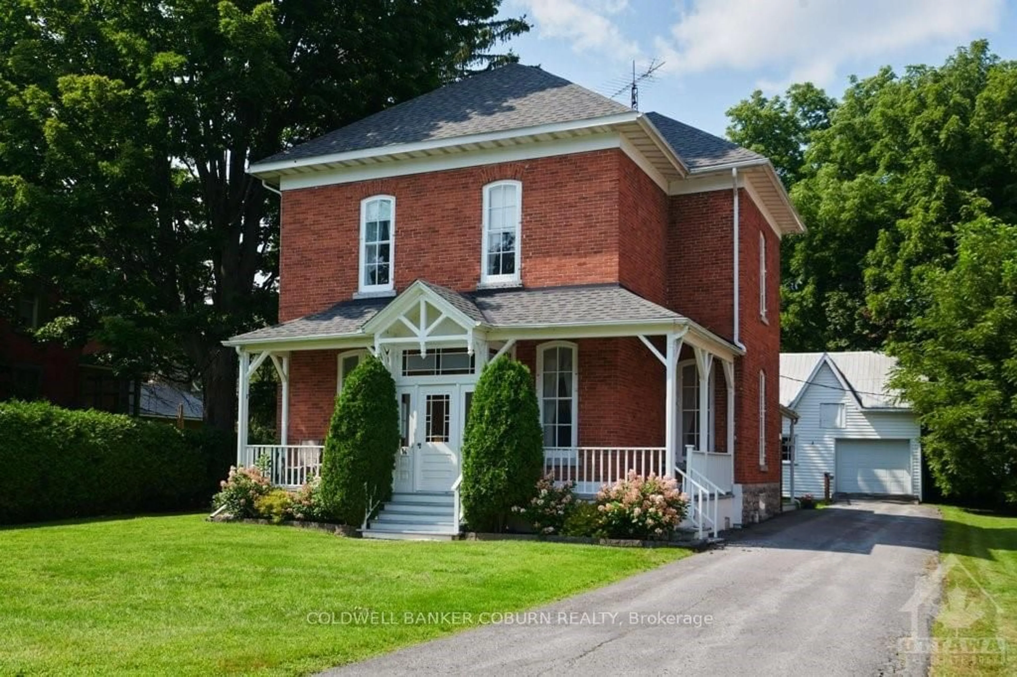 Home with brick exterior material for 14 FIRST St, South Dundas Ontario K0C 1X0