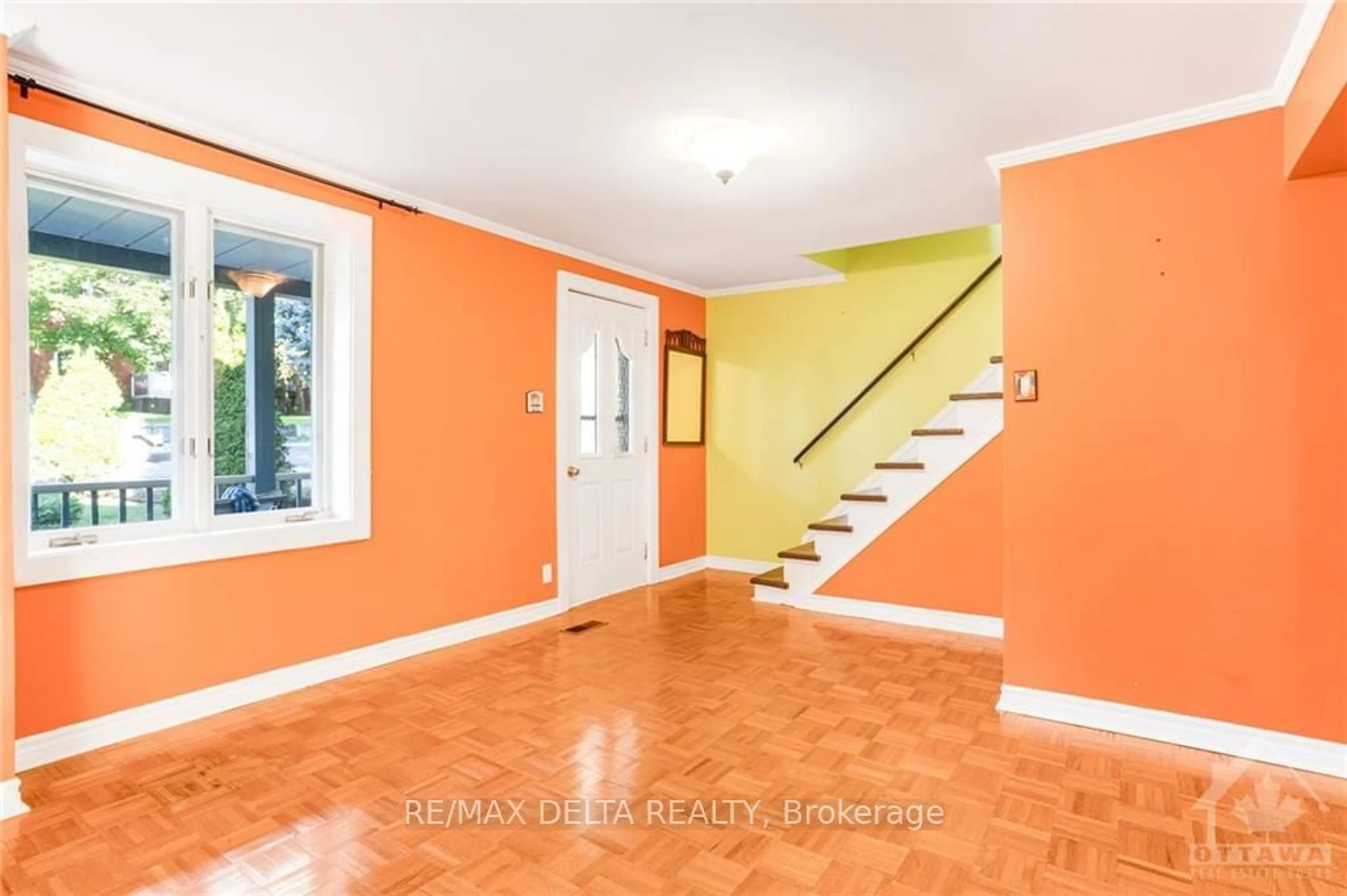 Indoor entryway, wood floors for 75 UNION St, Champlain Ontario K0B 1R0