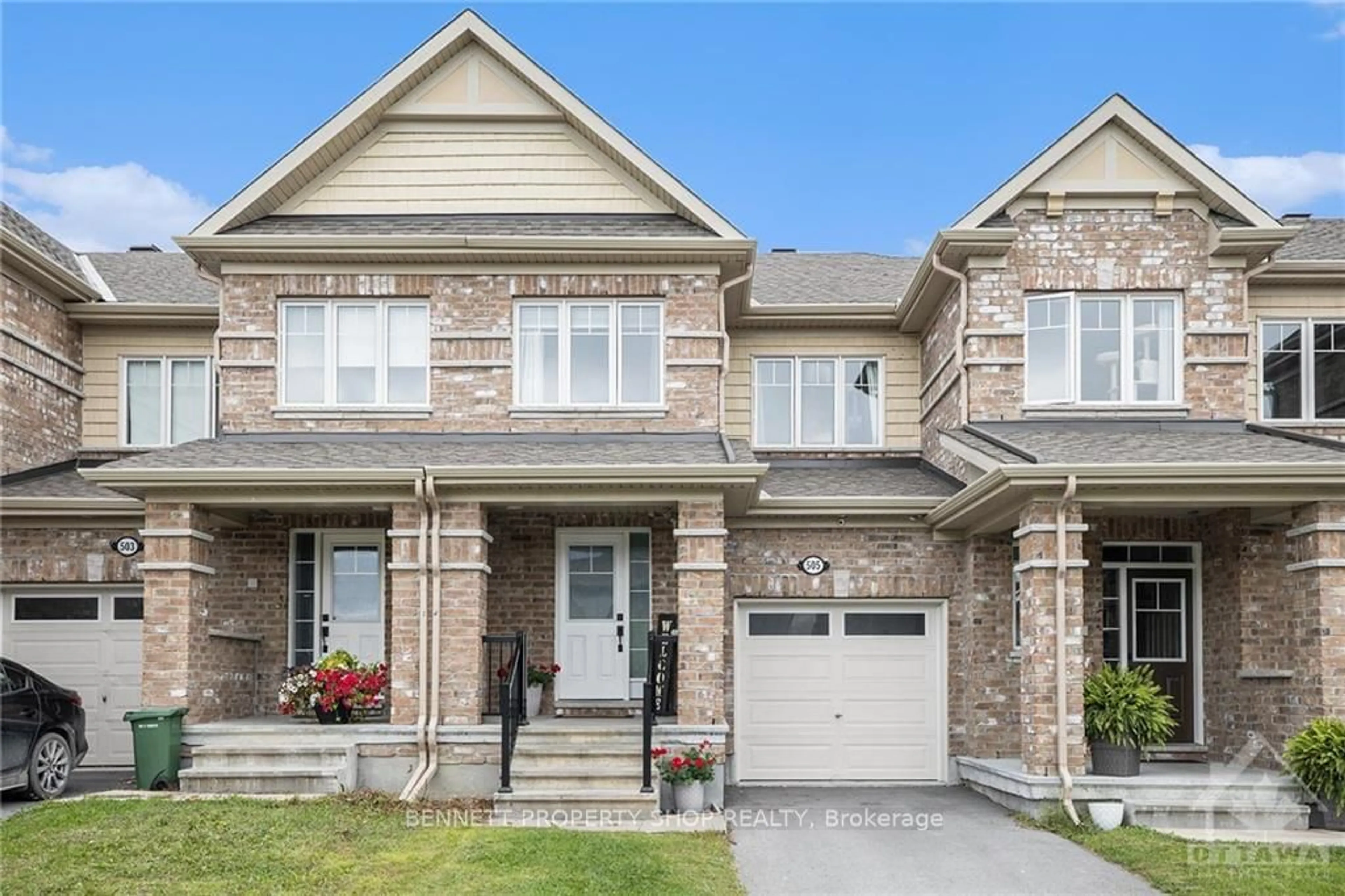 Home with brick exterior material for 505 PARADE Dr, Stittsville - Munster - Richmond Ontario K2S 0X8