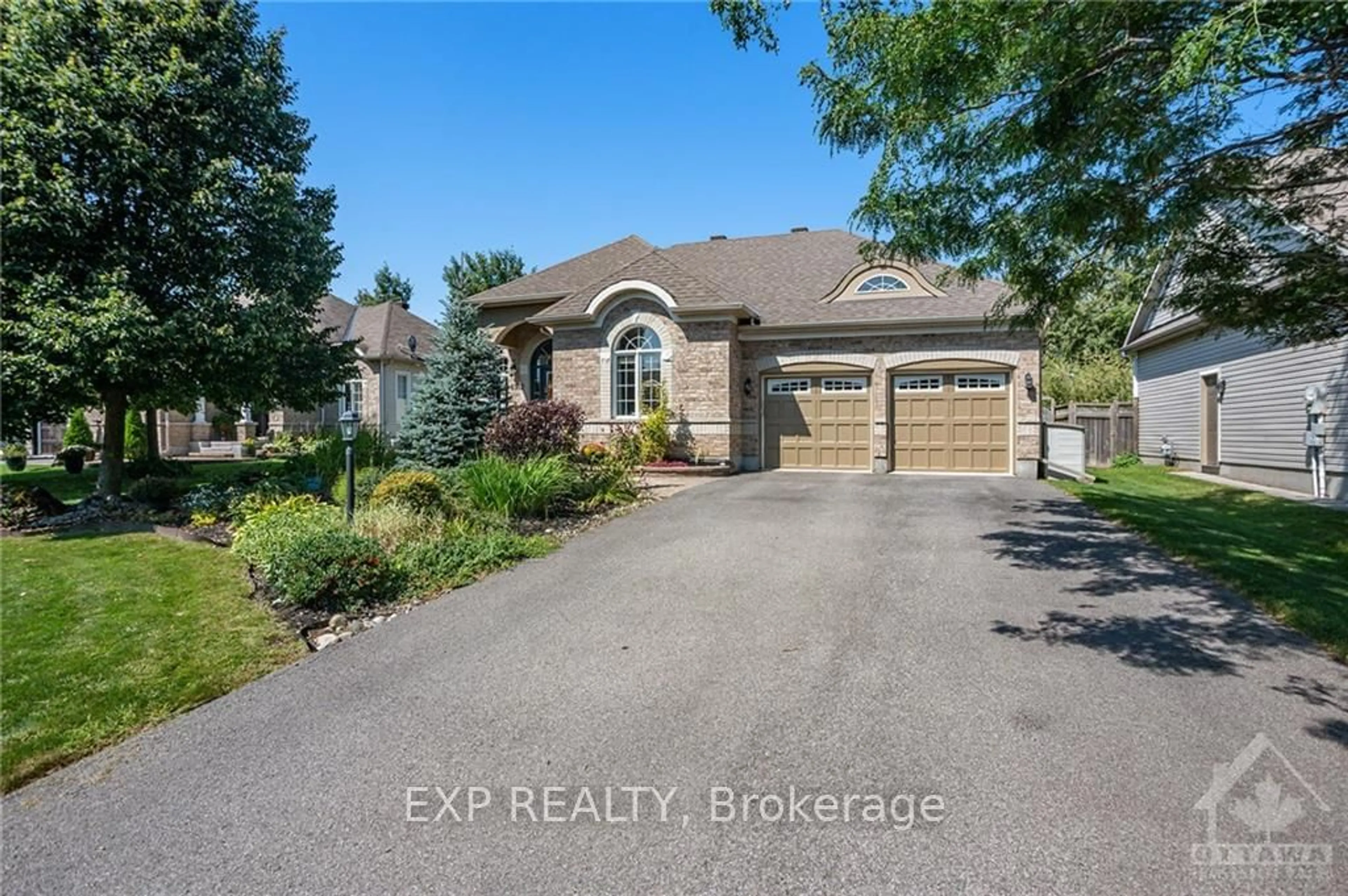 Frontside or backside of a home, cottage for 6912 MARY ANNE Dr, Greely - Metcalfe - Osgoode - Vernon and Area Ontario K4P 0C1