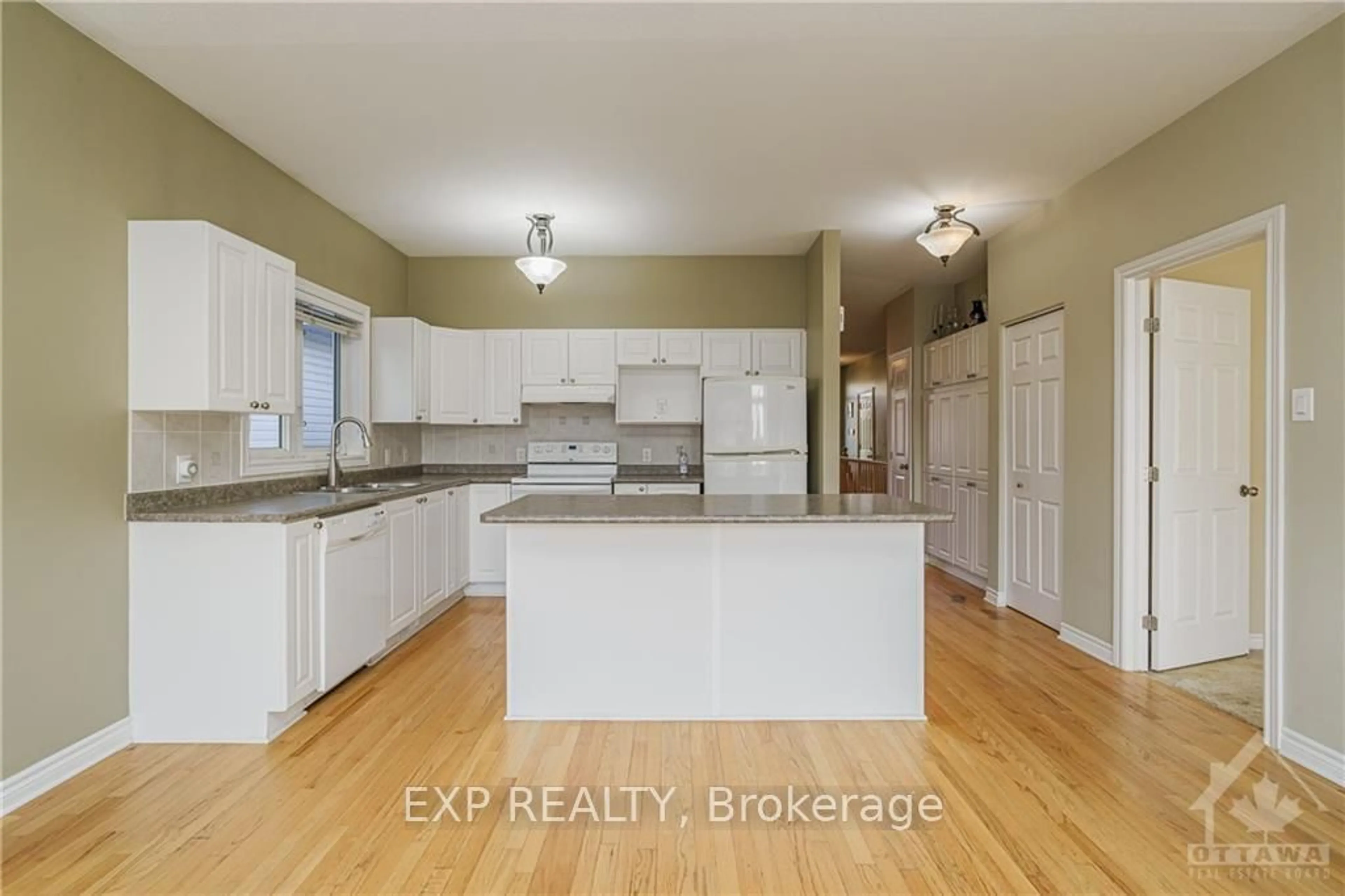 Open concept kitchen for 208 FOUNTAINHEAD Dr, Orleans - Convent Glen and Area Ontario K1W 0C2