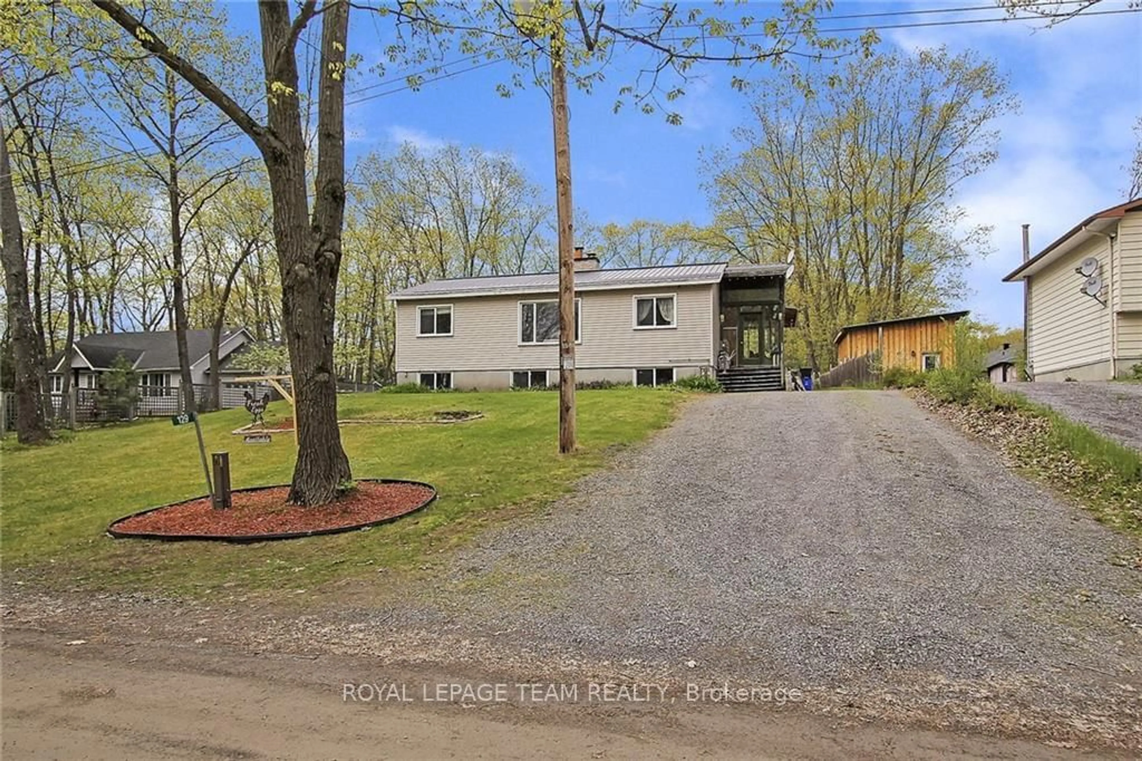 Frontside or backside of a home, cottage for 129 SPINNAKER Way, Constance Bay - Dunrobin - Kilmaurs - Woodlawn Ontario K0A 3M0