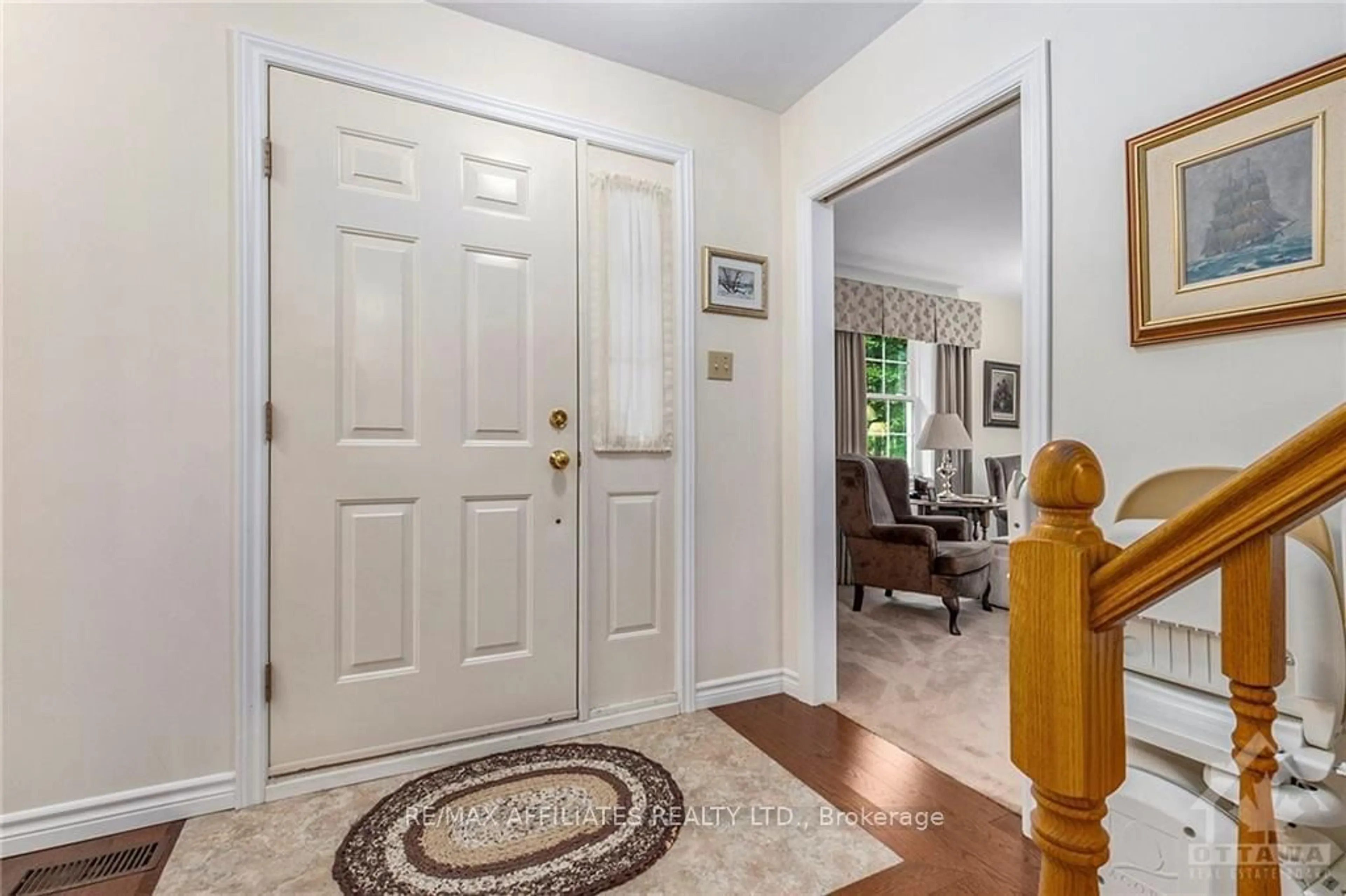 Indoor entryway, wood floors for 249 BRACKEN Ave, Drummond/North Elmsley Ontario K7A 4S4