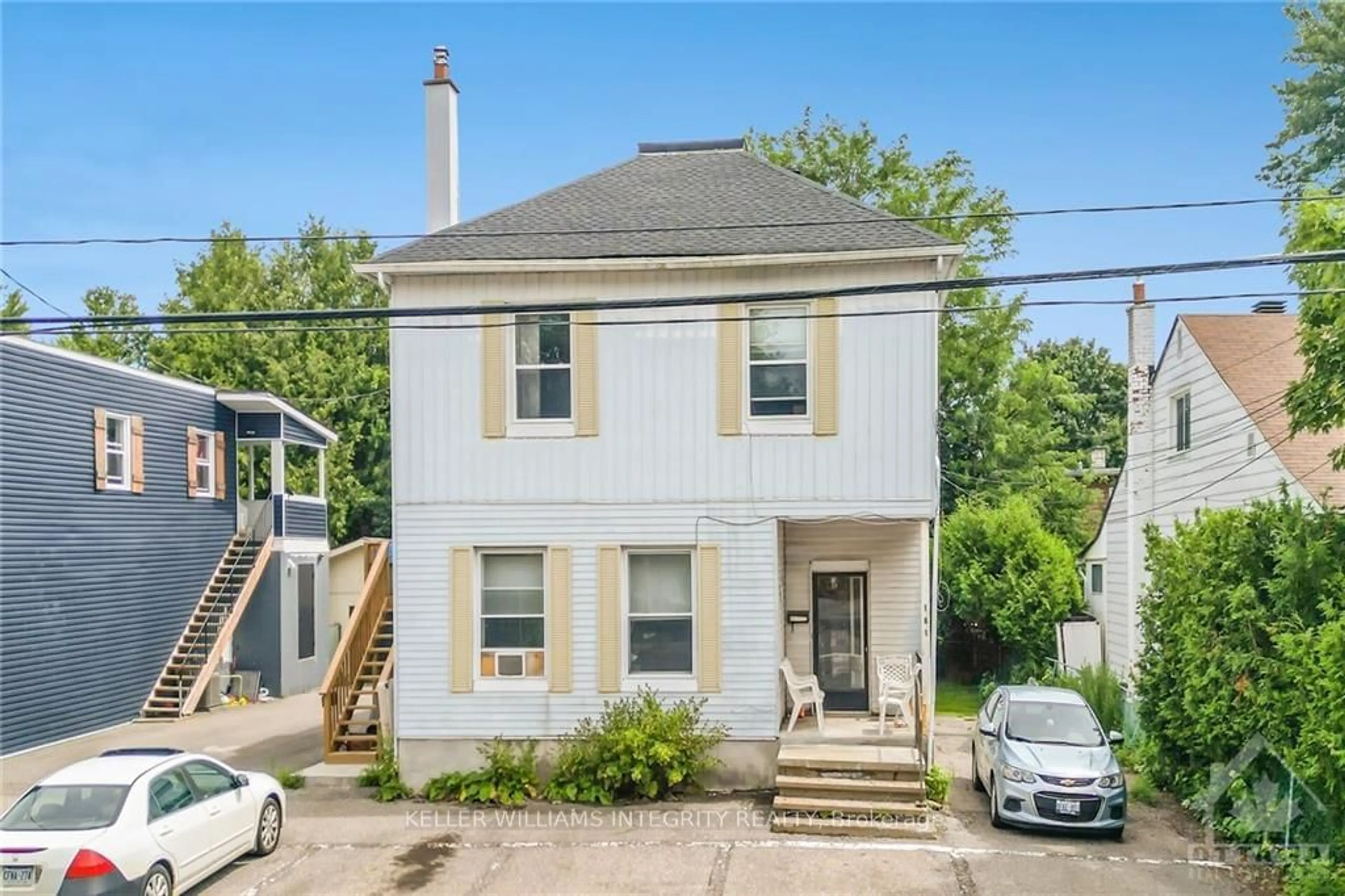 A pic from exterior of the house or condo, the front or back of building for 181 ST LAURENT Blvd, Manor Park - Cardinal Glen and Area Ontario K1K 2Y6