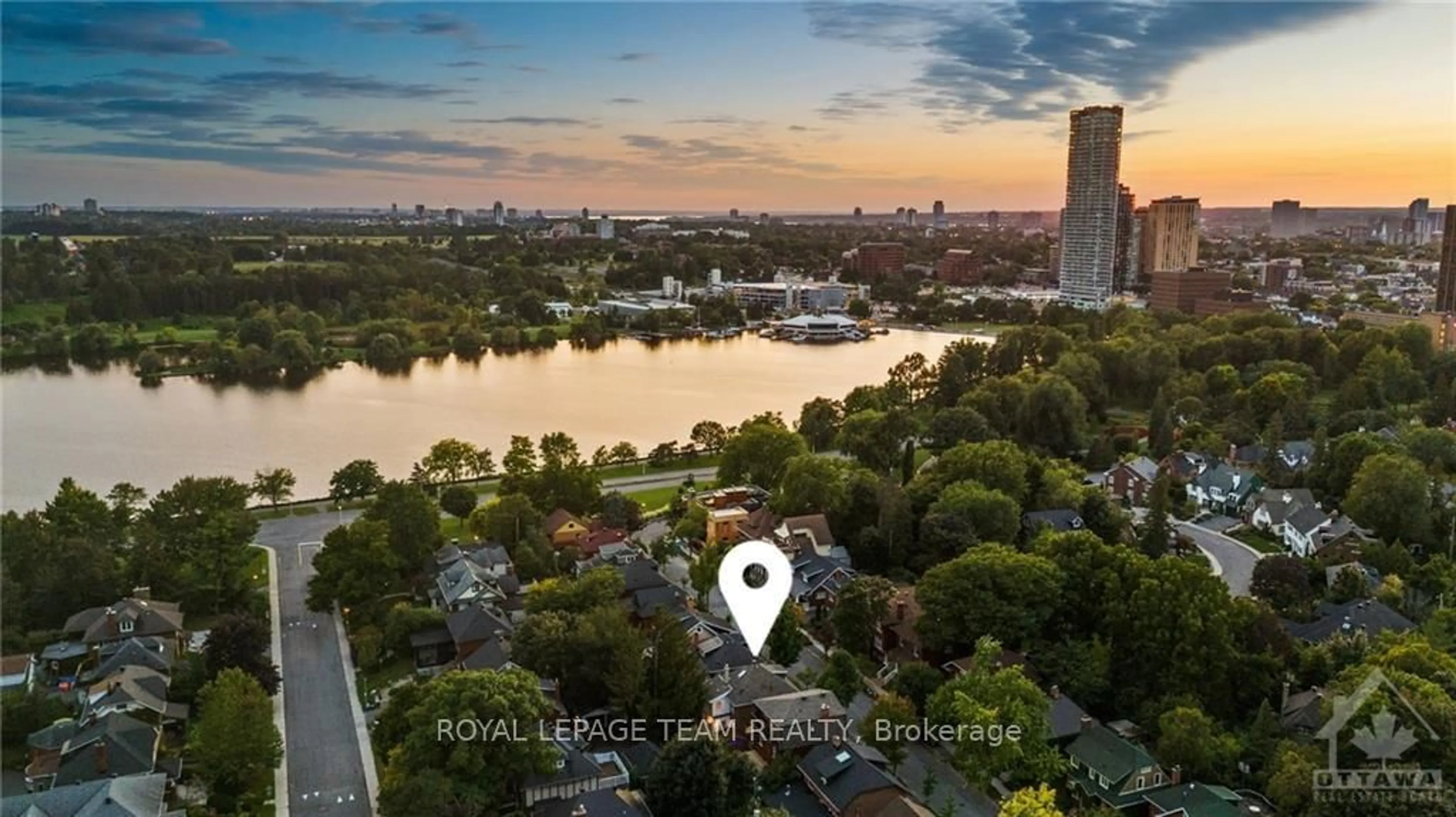 A pic from exterior of the house or condo, the view of lake or river for 28 OLD SUNSET Blvd, Dows Lake - Civic Hospital and Area Ontario K1S 3G9