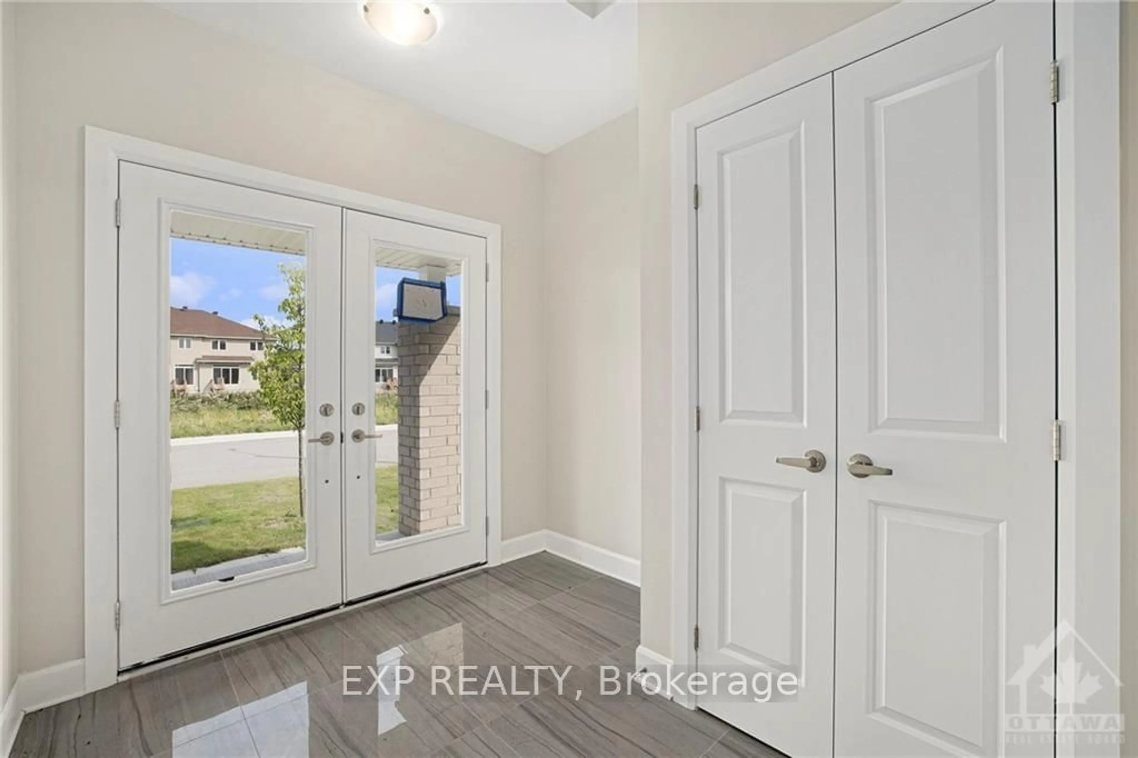 Indoor entryway, not visible floor for 13 CUMMINGS Ave, Carleton Place Ontario K7C 0C4