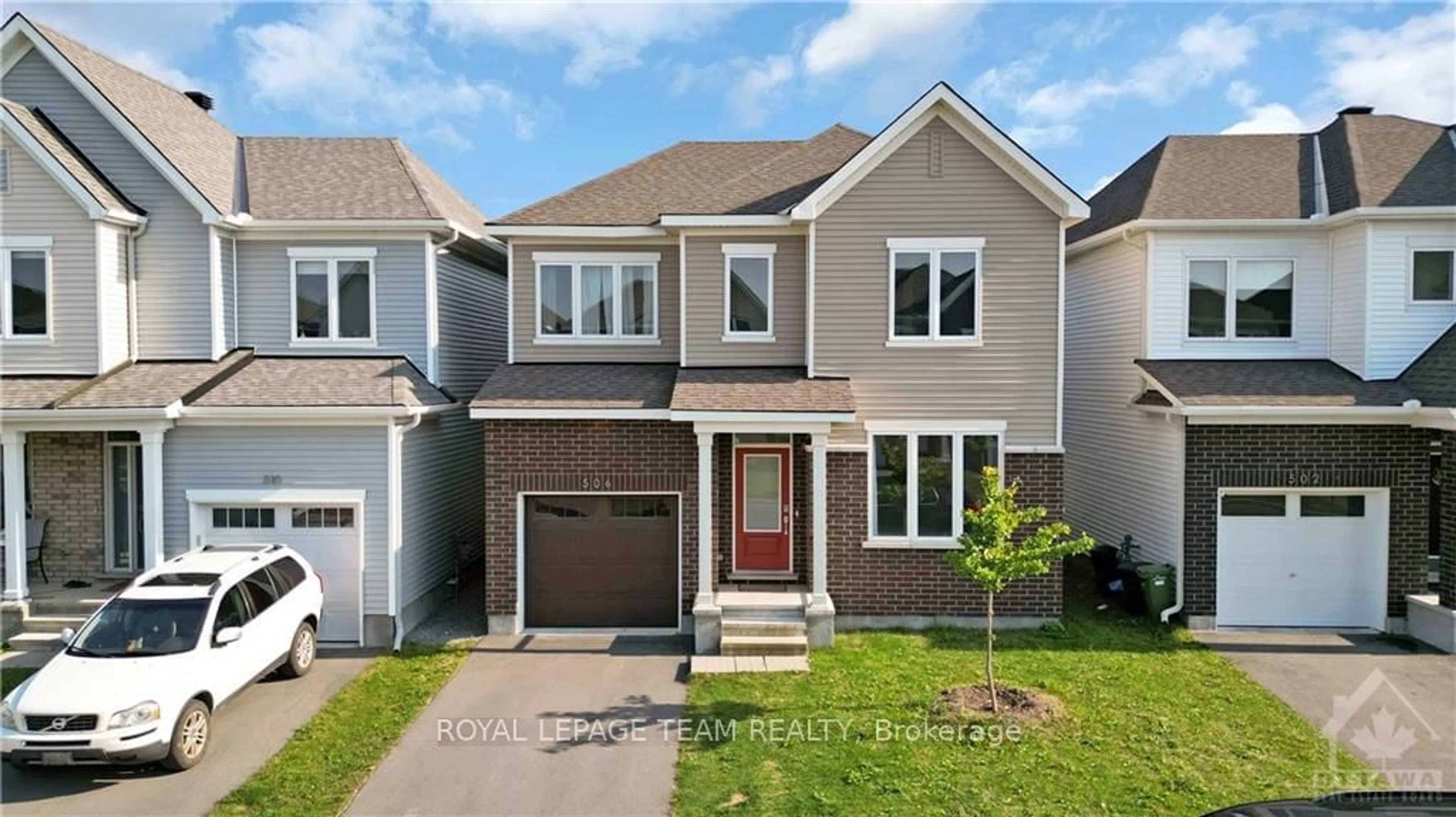 Frontside or backside of a home, cottage for 506 STURNIDAE St, Barrhaven Ontario K2J 6W9