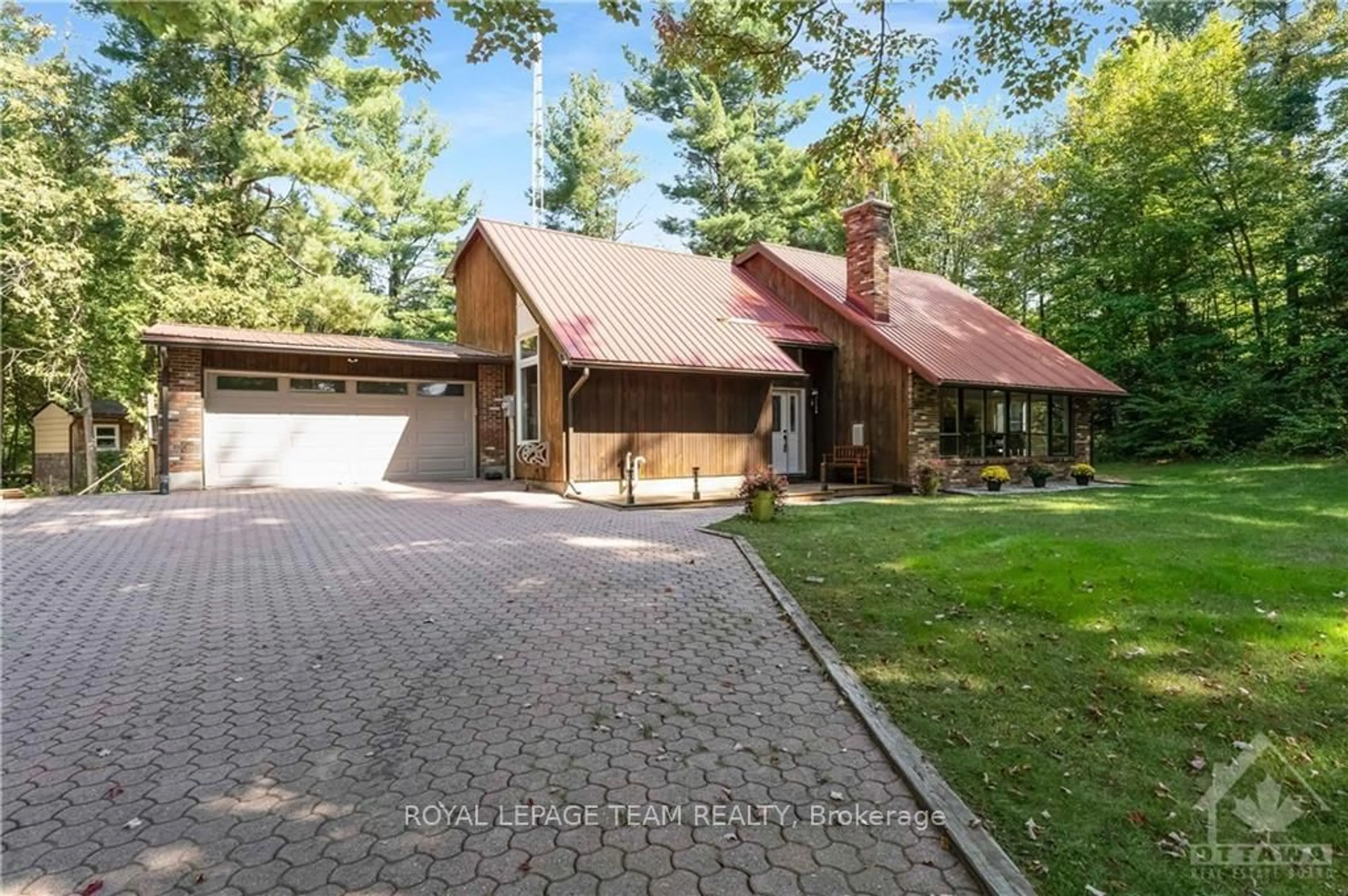 Frontside or backside of a home, cottage for 7676 SETTLERS Way, Manotick - Kars - Rideau Twp and Area Ontario K0A 2T0