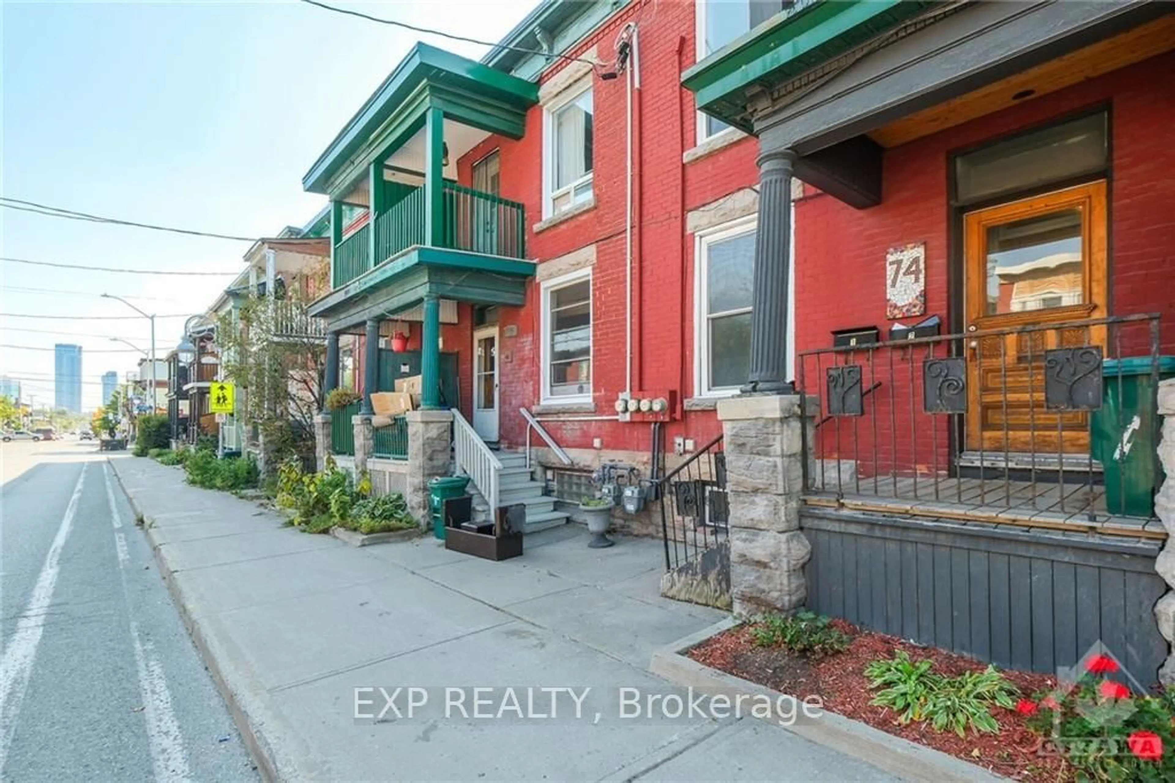 A pic from exterior of the house or condo, the street view for 74 PRESTON St, West Centre Town Ontario K1R 7N9