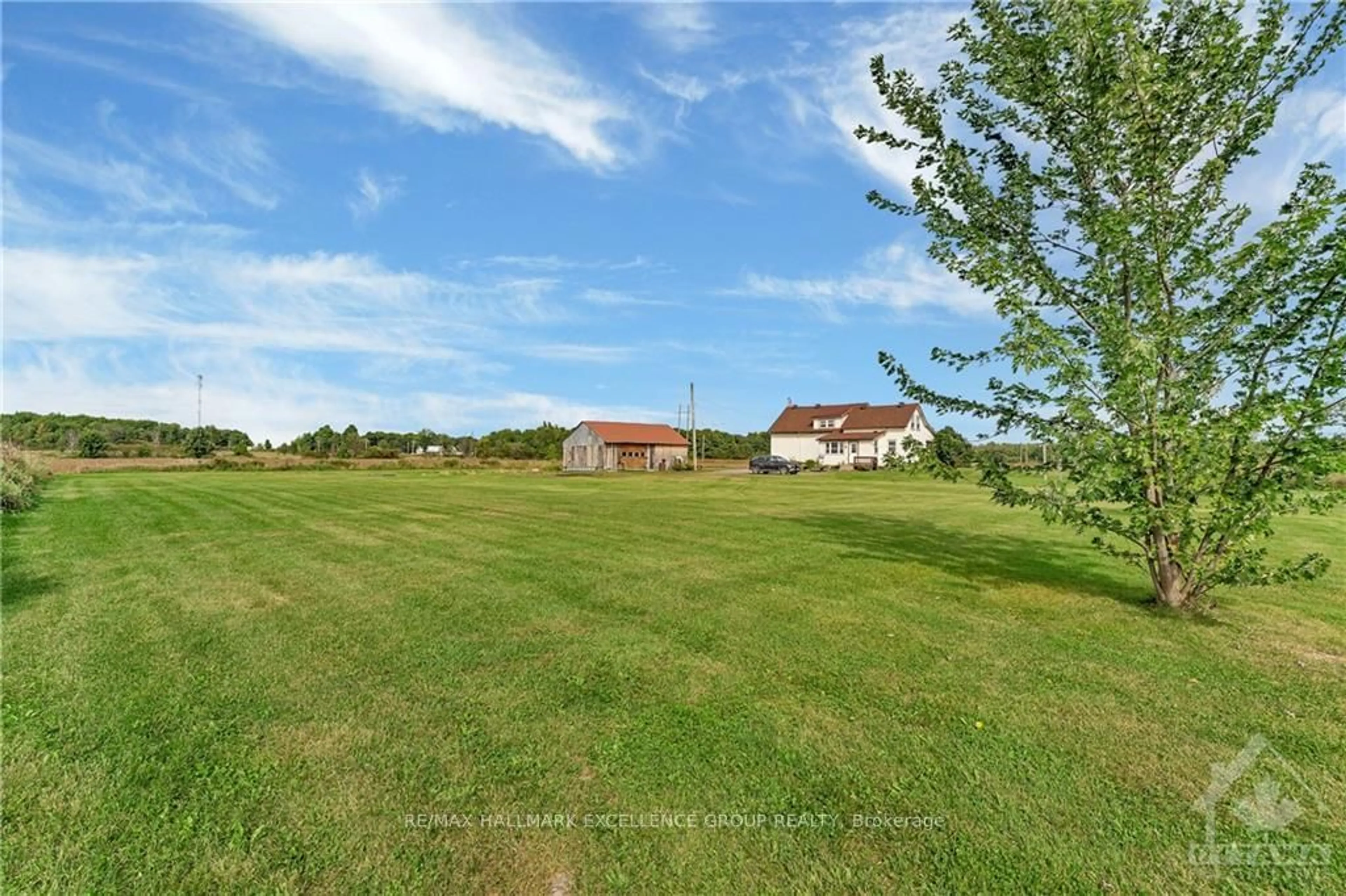 A pic from exterior of the house or condo, the fenced backyard for 1618 ST JEAN St, Clarence-Rockland Ontario K4K 1K9