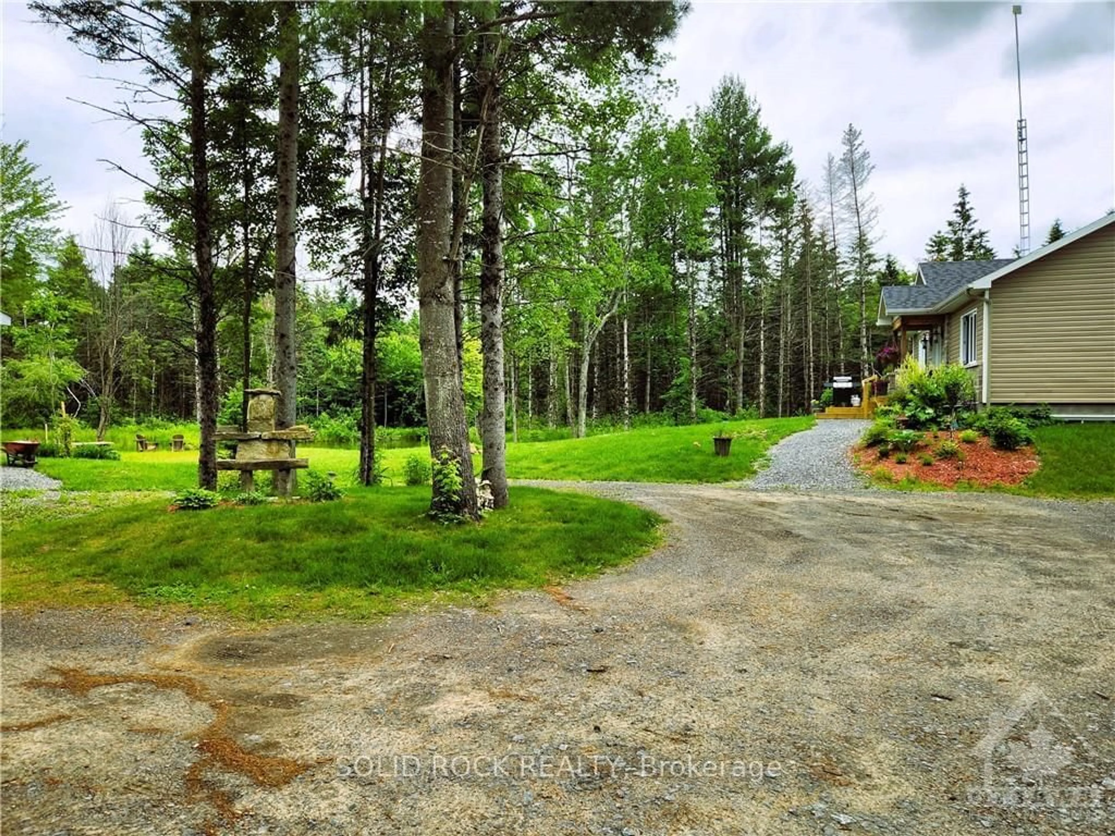 Frontside or backside of a home, cottage for 1410 DU GOLF Rd, Clarence-Rockland Ontario K0A 1N0