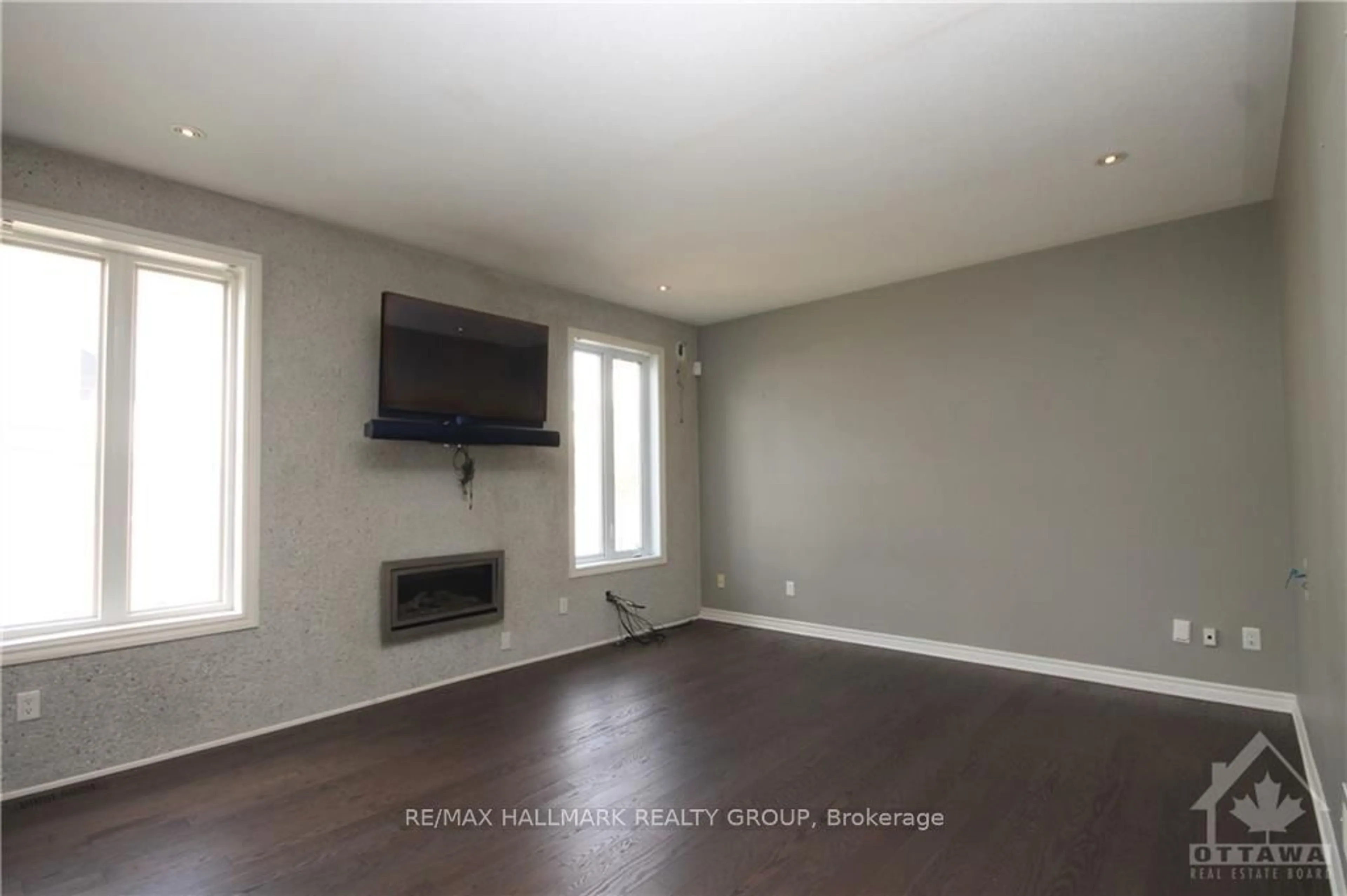 A pic of a room, wood floors for 322 FAIRLAKES Way, Orleans - Cumberland and Area Ontario K4A 0K8