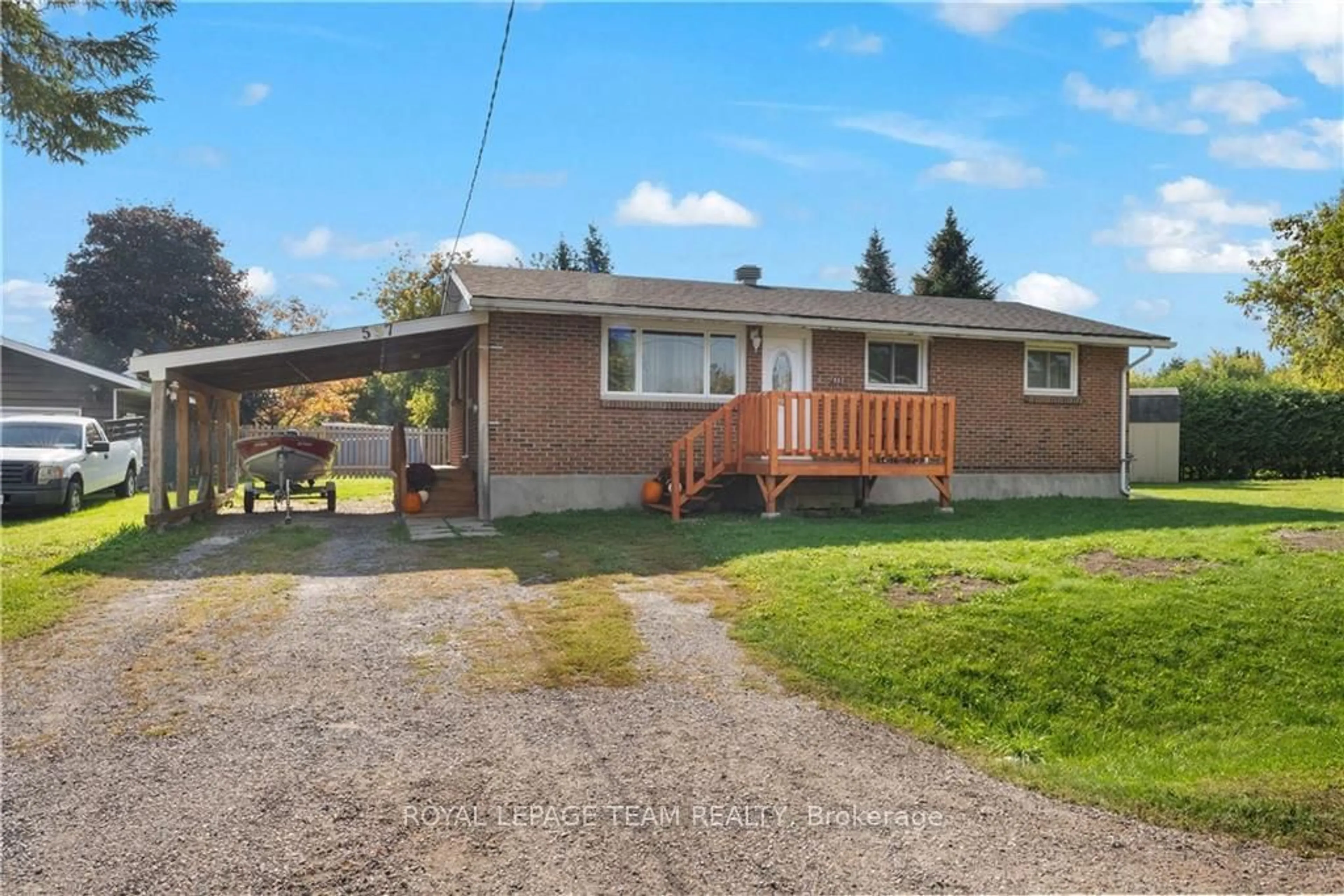 Frontside or backside of a home, cottage for 537 ALMIRA St, Pembroke Ontario K8A 4A1