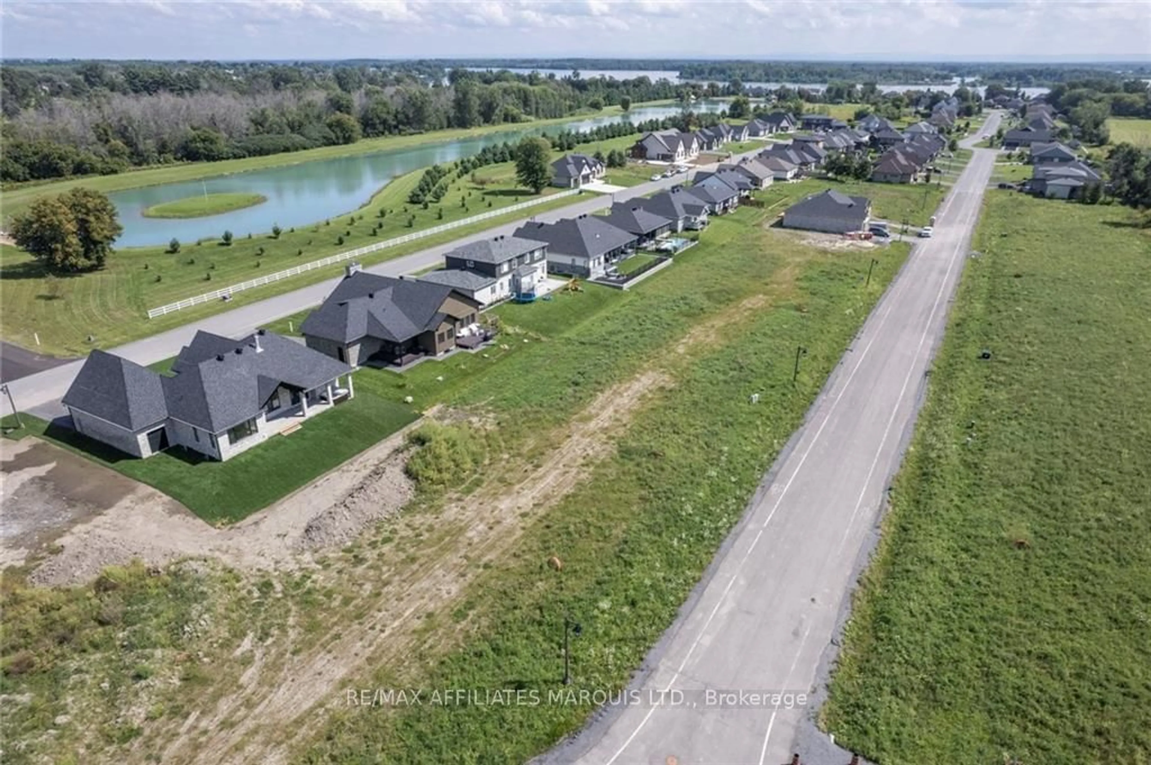 Frontside or backside of a home, the street view for 6683 YACHT Blvd, South Glengarry Ontario K6H 5R5