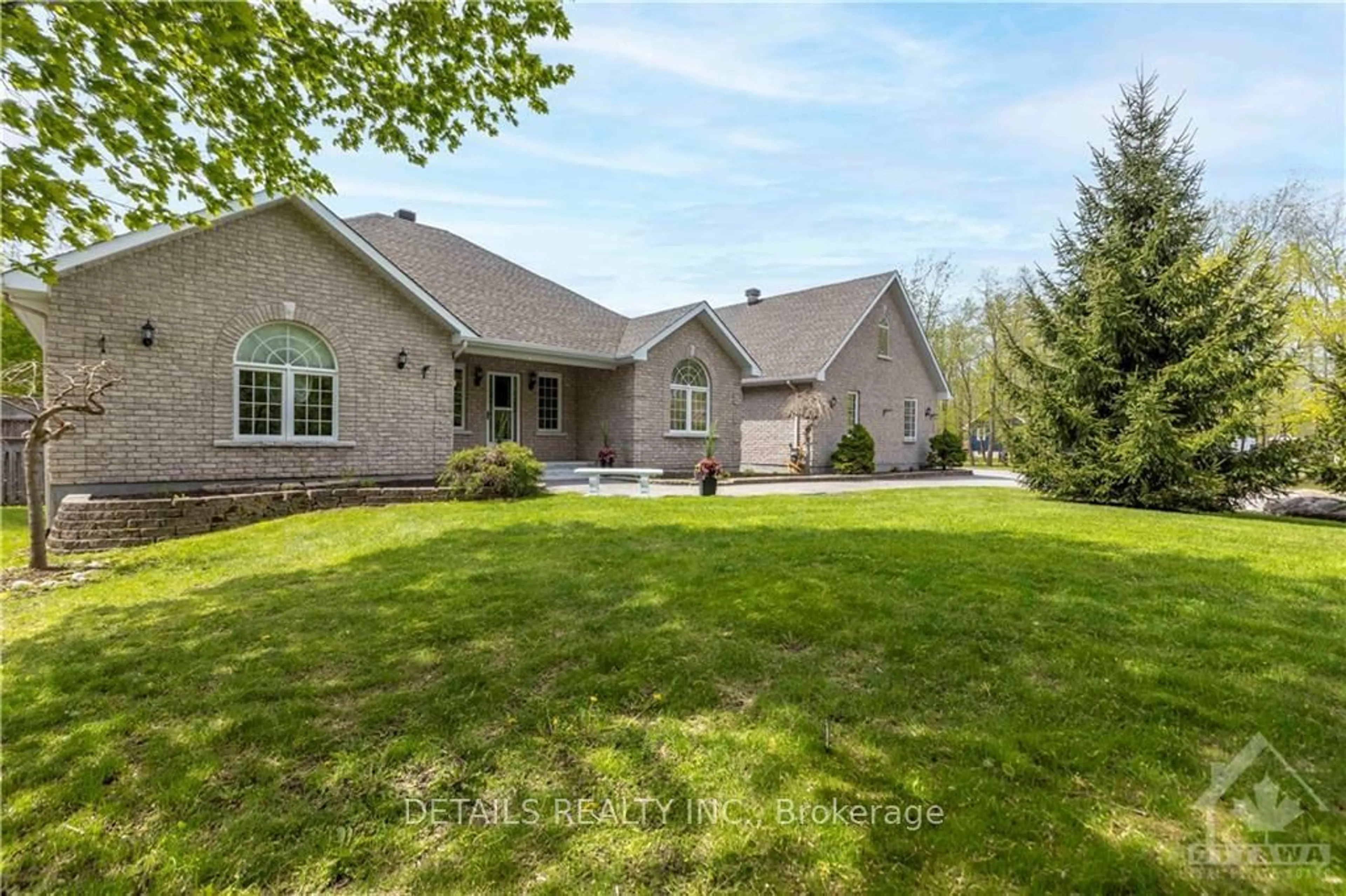 Frontside or backside of a home, the fenced backyard for 2573 MITCHELL St, Greely - Metcalfe - Osgoode - Vernon and Area Ontario K0A 2P0