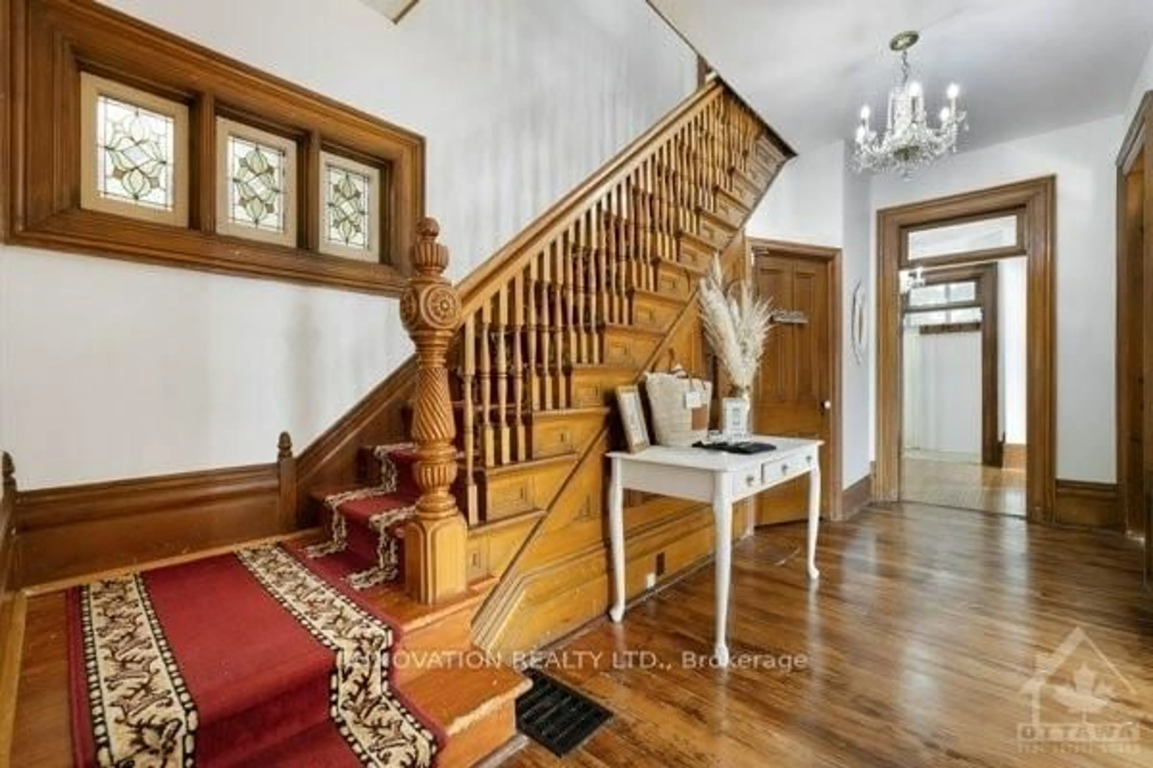 Indoor foyer, wood floors for 10 LAKE Ave, Carleton Place Ontario K7C 1L2