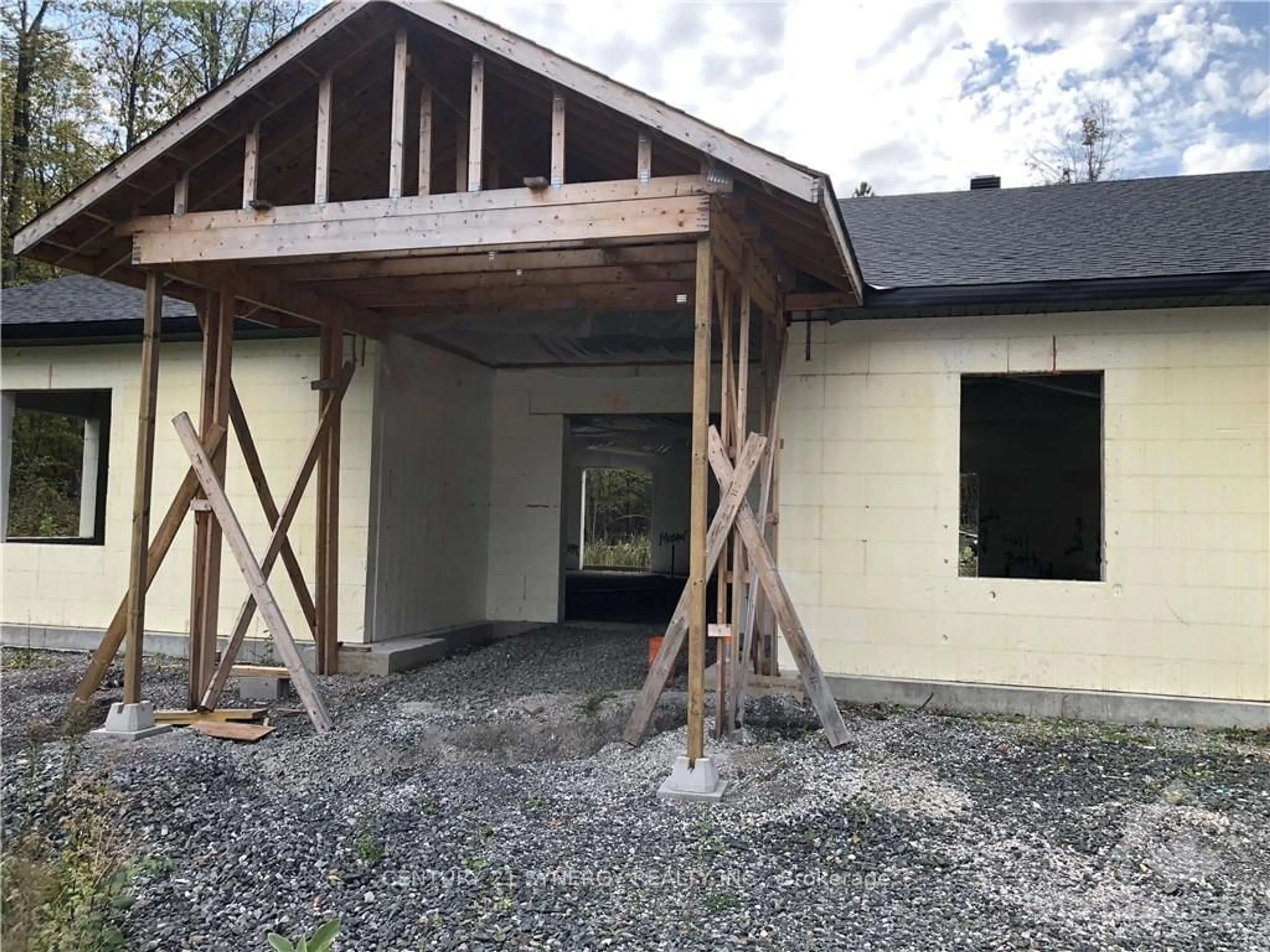 Frontside or backside of a home, the front or back of building for 367 CONCESSION 12B LANARK Rd, Lanark Highlands Ontario K7C 0C5