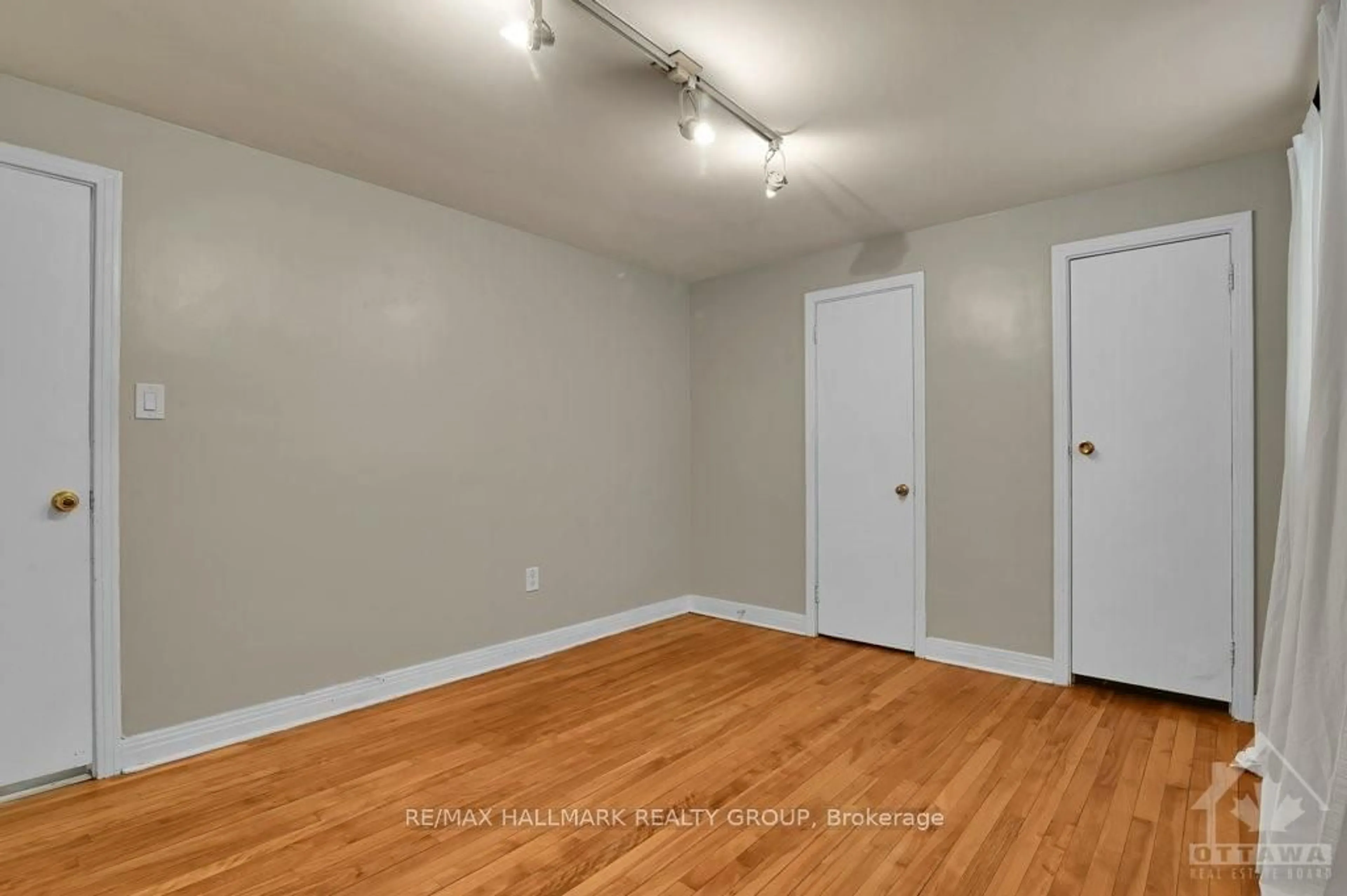 A pic of a room, wood floors for 55 IVY Cres, New Edinburgh - Lindenlea Ontario K1M 1Y1