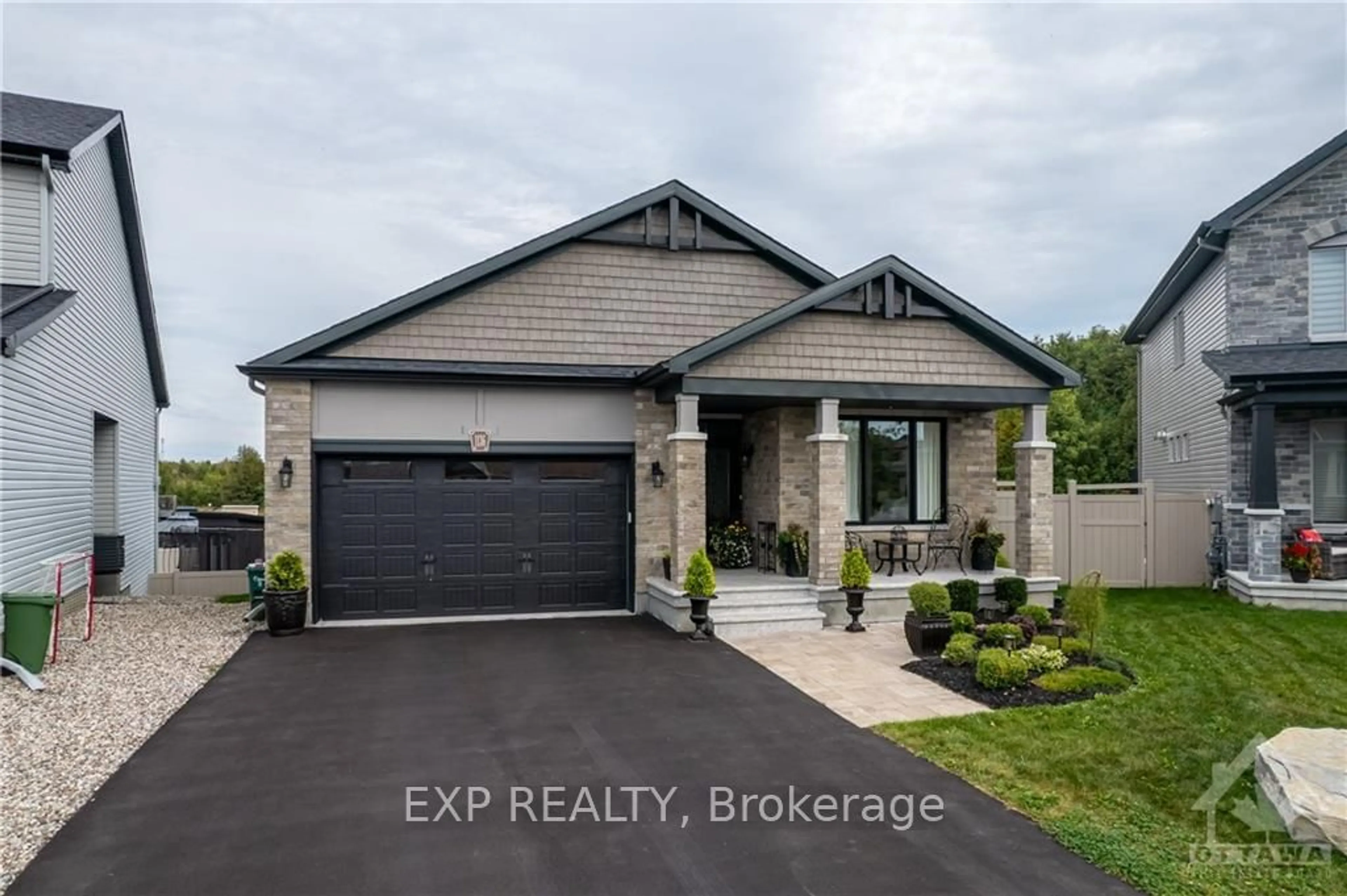 Frontside or backside of a home, cottage for 1136 BECKETT Cres, Stittsville - Munster - Richmond Ontario K2S 0Z1