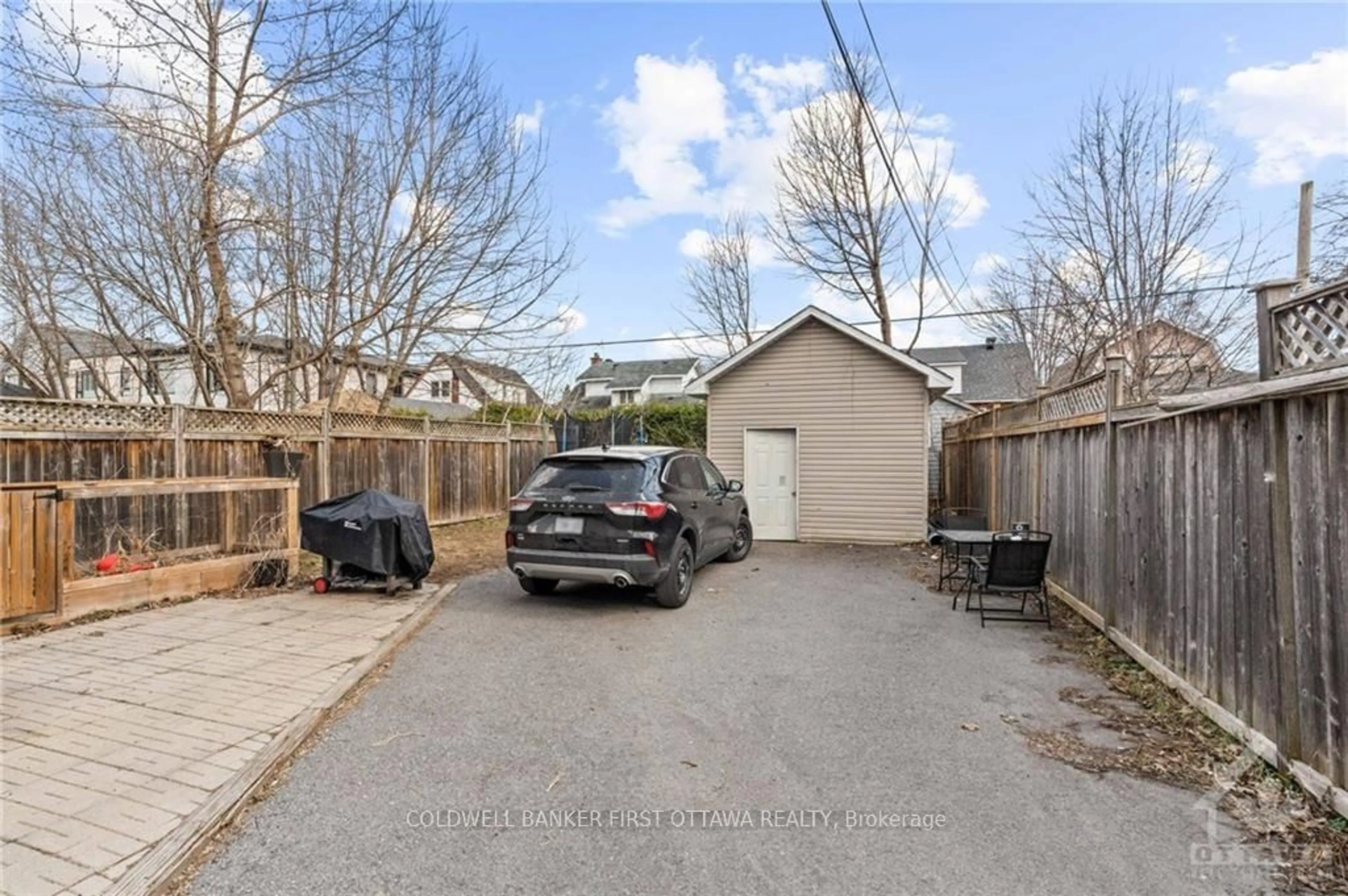 Frontside or backside of a home, the fenced backyard for 298 DUNCAIRN Ave, Westboro - Hampton Park Ontario K1Z 7G9