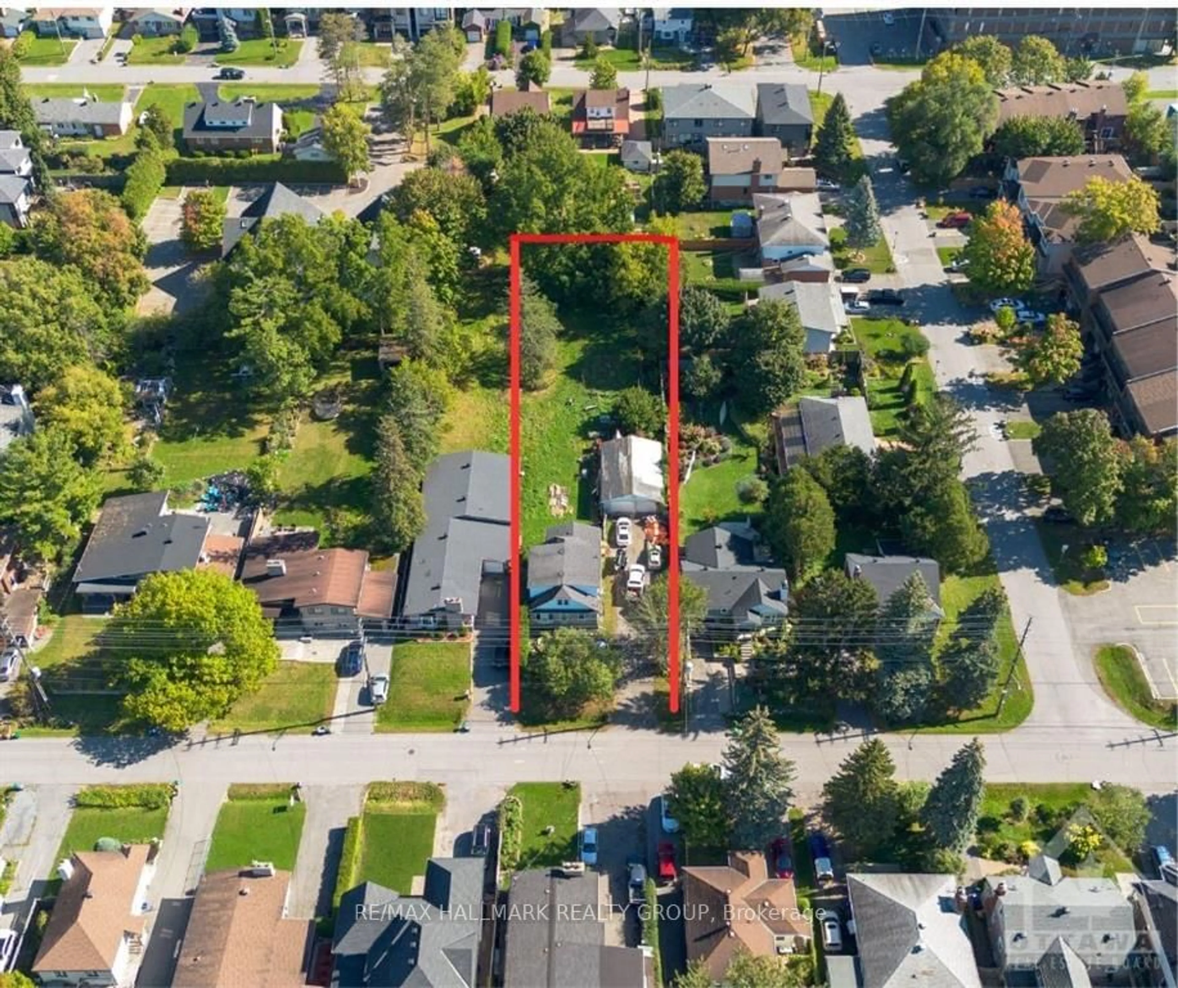 Frontside or backside of a home, the street view for 475 RICHARDSON Ave, Woodroffe Ontario K2B 5G9