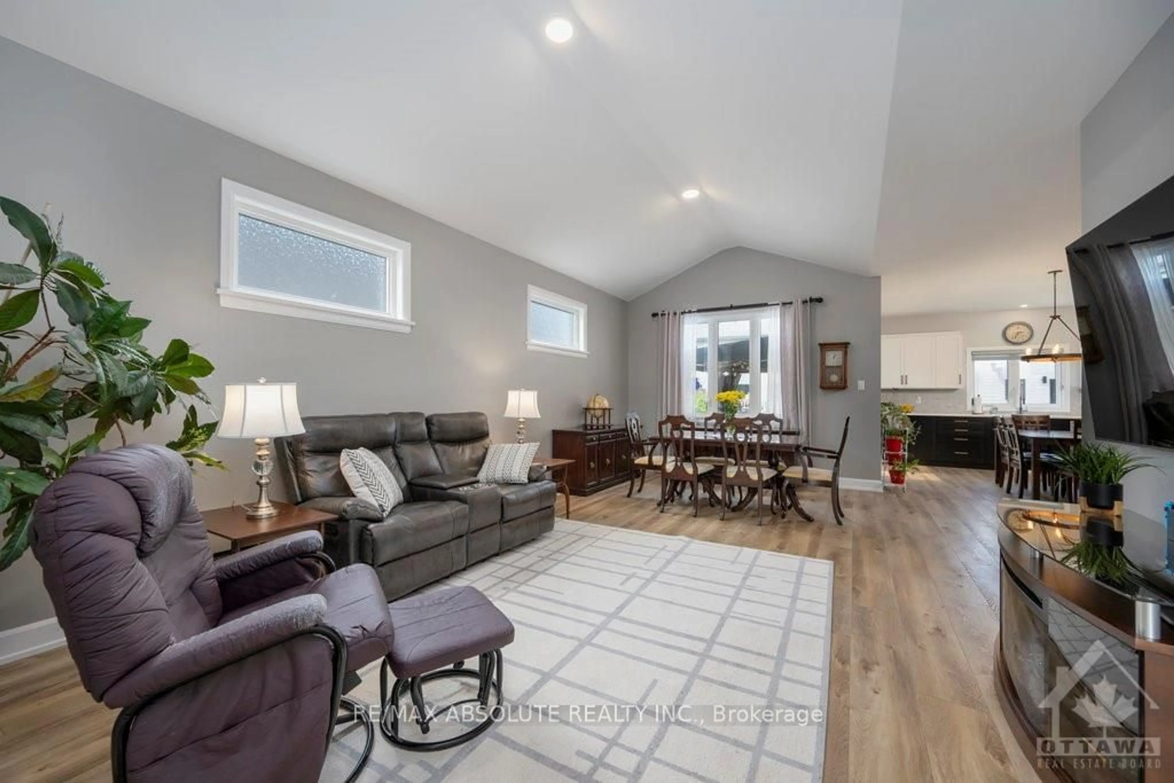 Living room, wood floors for 161 LYON St, Russell Ontario K0A 1W0