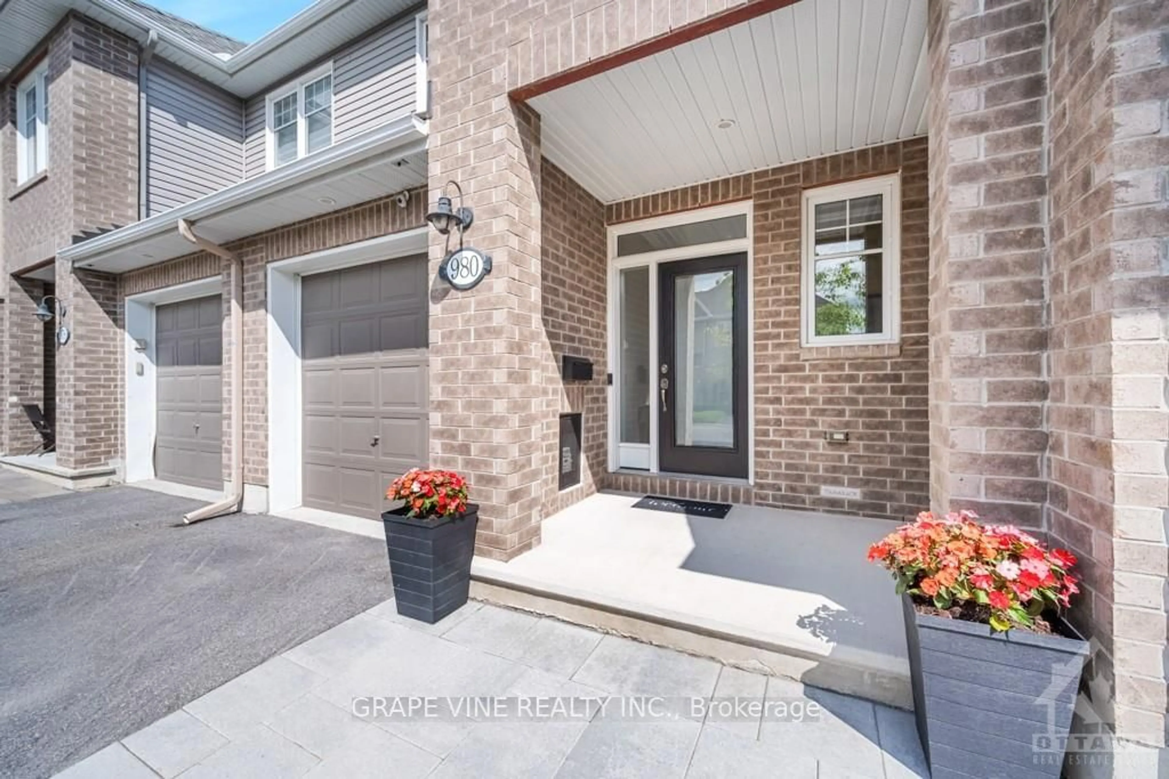 Home with brick exterior material for 980 BUNCHBERRY Way, Blossom Park - Airport and Area Ontario K1T 0L6