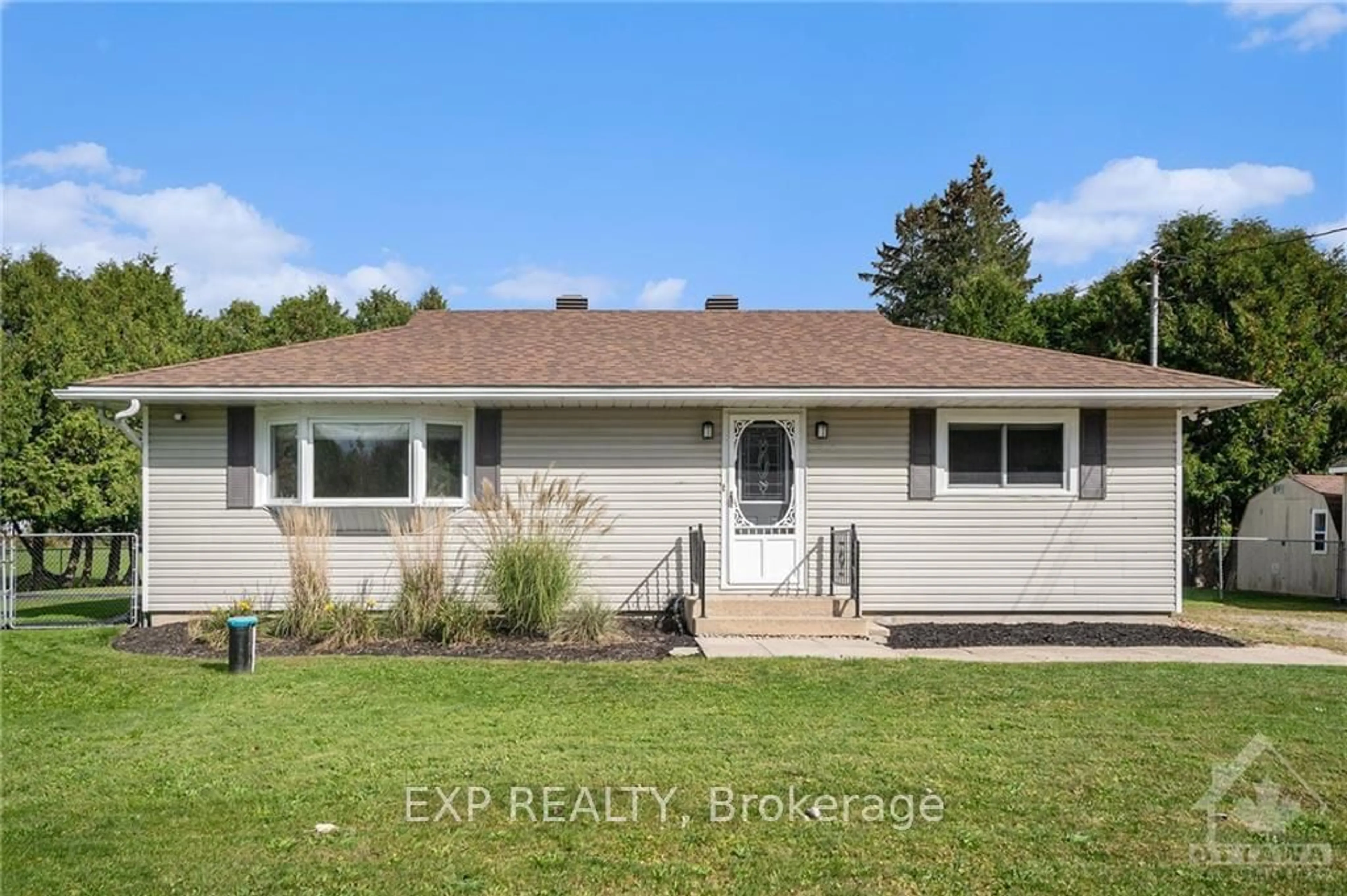 Frontside or backside of a home, cottage for 35 ELGIN St, Athens Ontario K0E 1B0