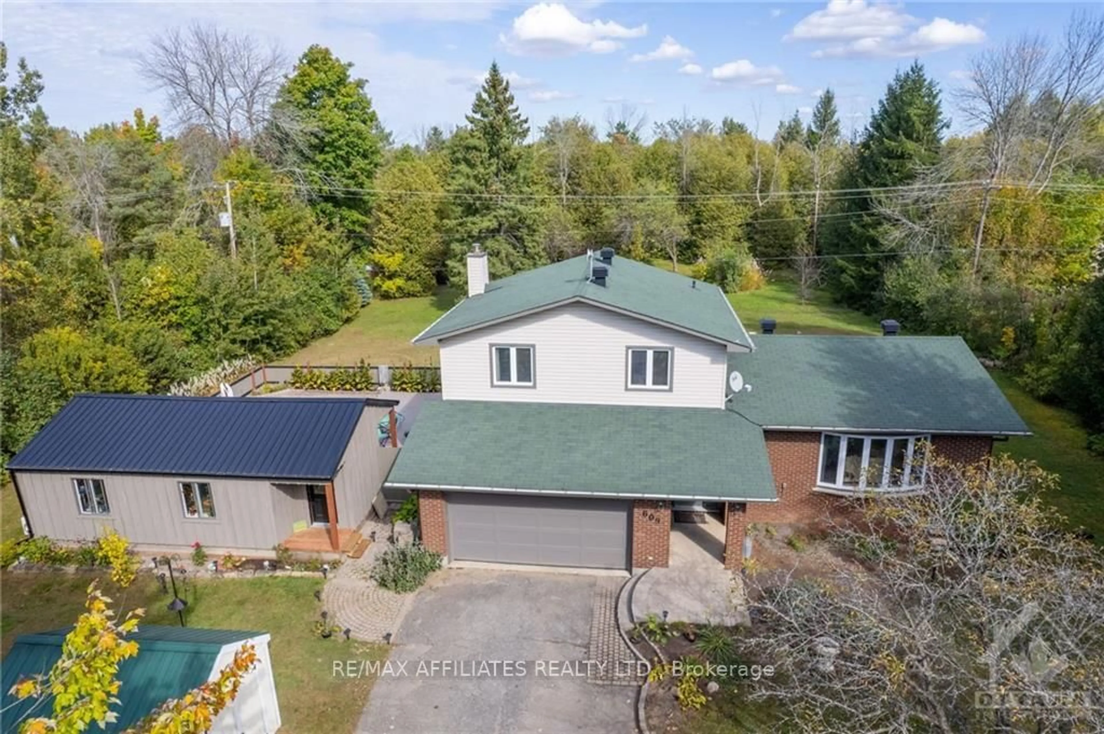 Frontside or backside of a home, cottage for 609 COUNTY 44 Rd, North Grenville Ontario K0G 1J0