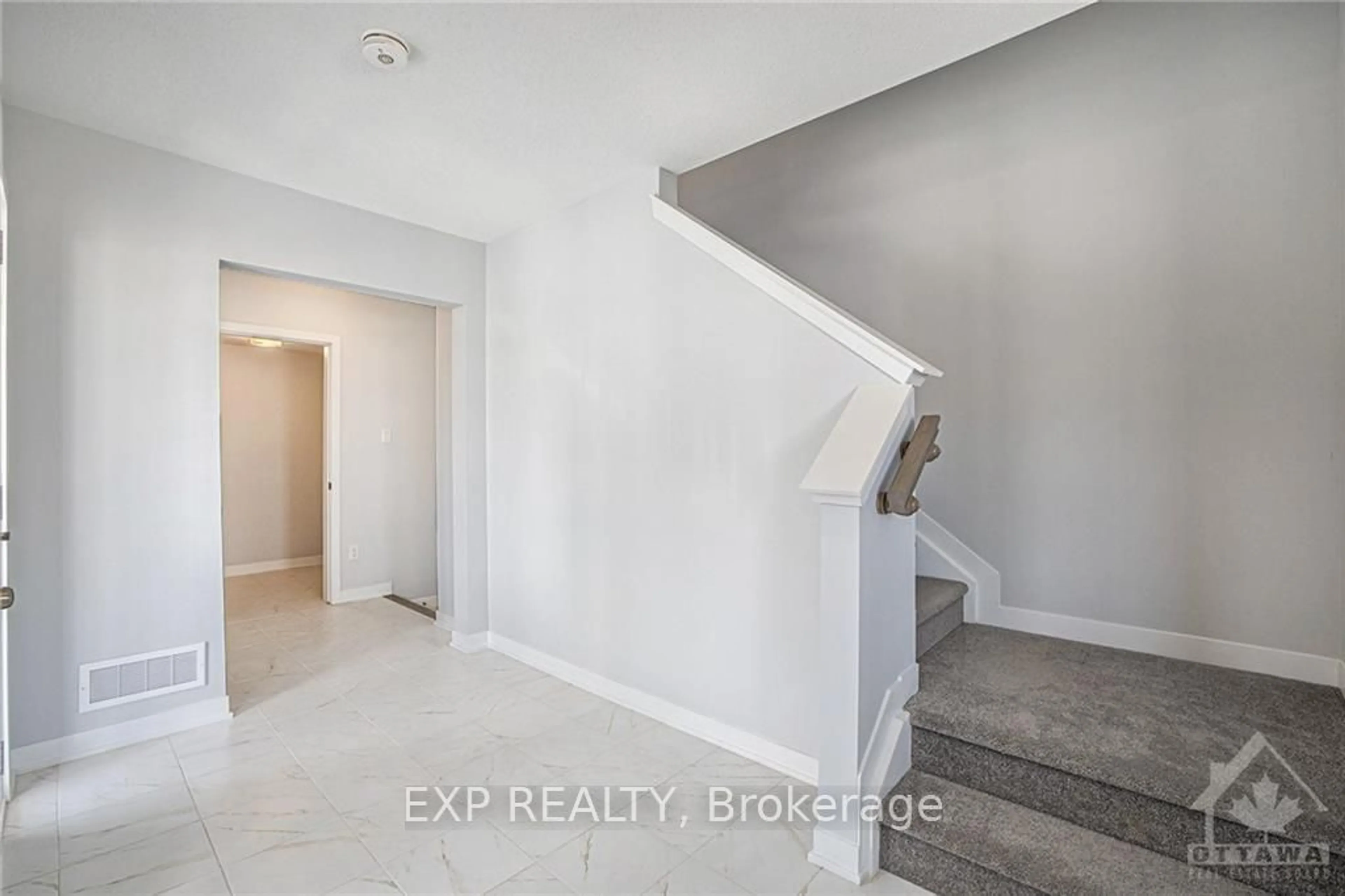 Indoor entryway, not visible floor for 643 QUILTER Row, Stittsville - Munster - Richmond Ontario K0A 2Z0