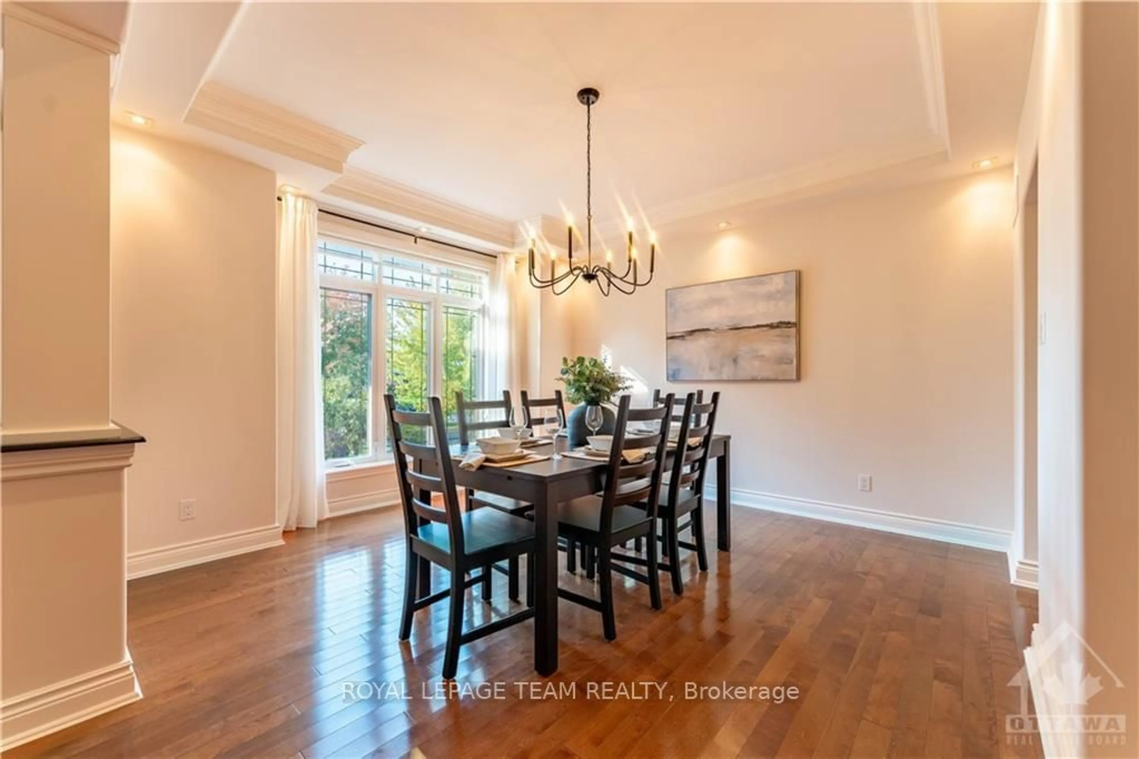 Dining room, wood floors, cottage for 5422 WADELL Crt, Manotick - Kars - Rideau Twp and Area Ontario K4M 1L3