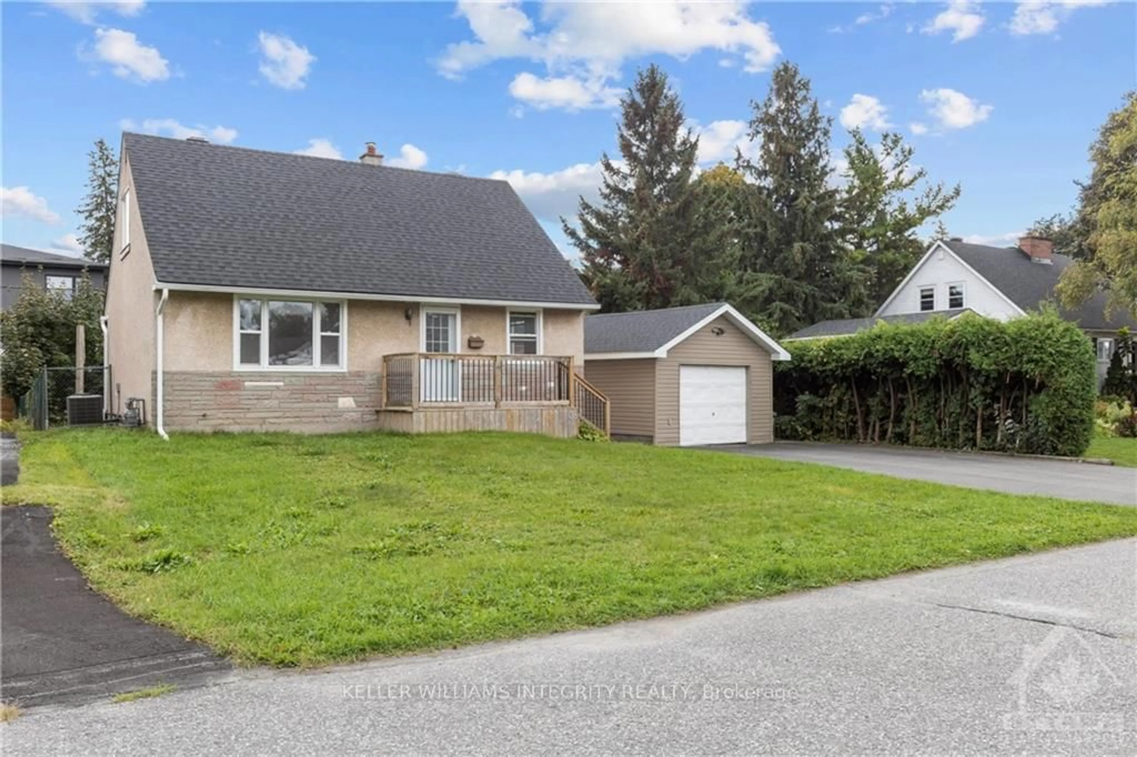 Frontside or backside of a home, the fenced backyard for 38 CHIPPEWA Ave, Meadowlands - Crestview and Area Ontario K2G 1X9