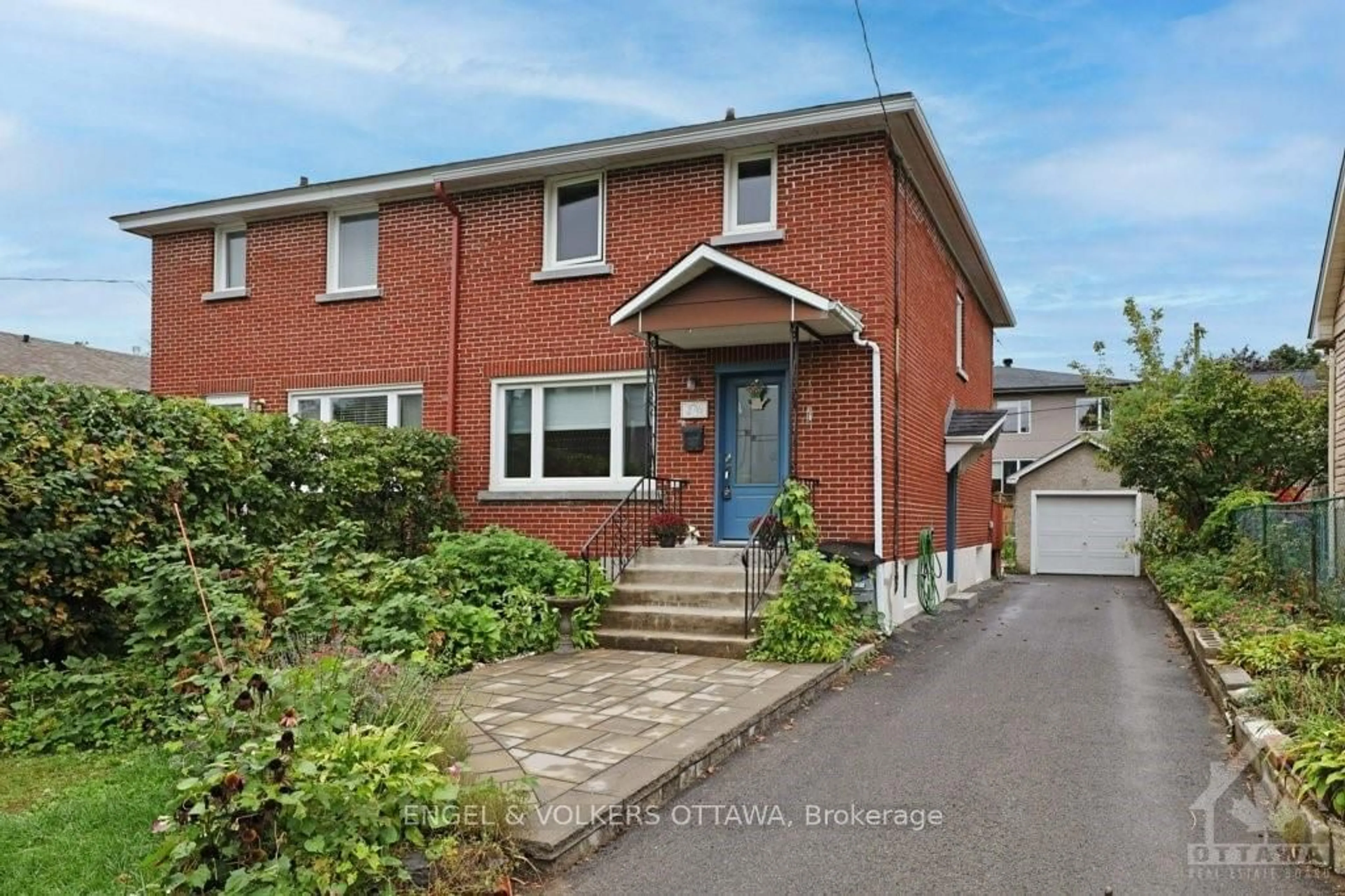 Frontside or backside of a home, cottage for 276 DUNCAIRN Ave, Westboro - Hampton Park Ontario K1Z 7G9